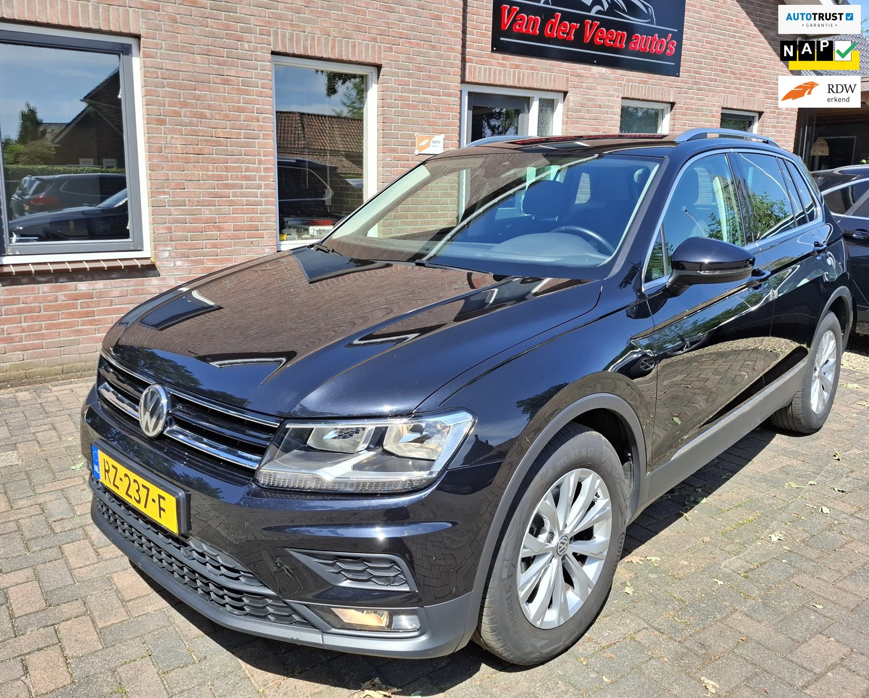 Volkswagen Tiguan 1.4 TSI Comfortline Business. 1ste eigenaar, 100% dealer onderhouden. O.a. navi, carplay, adap.cruise, etc.