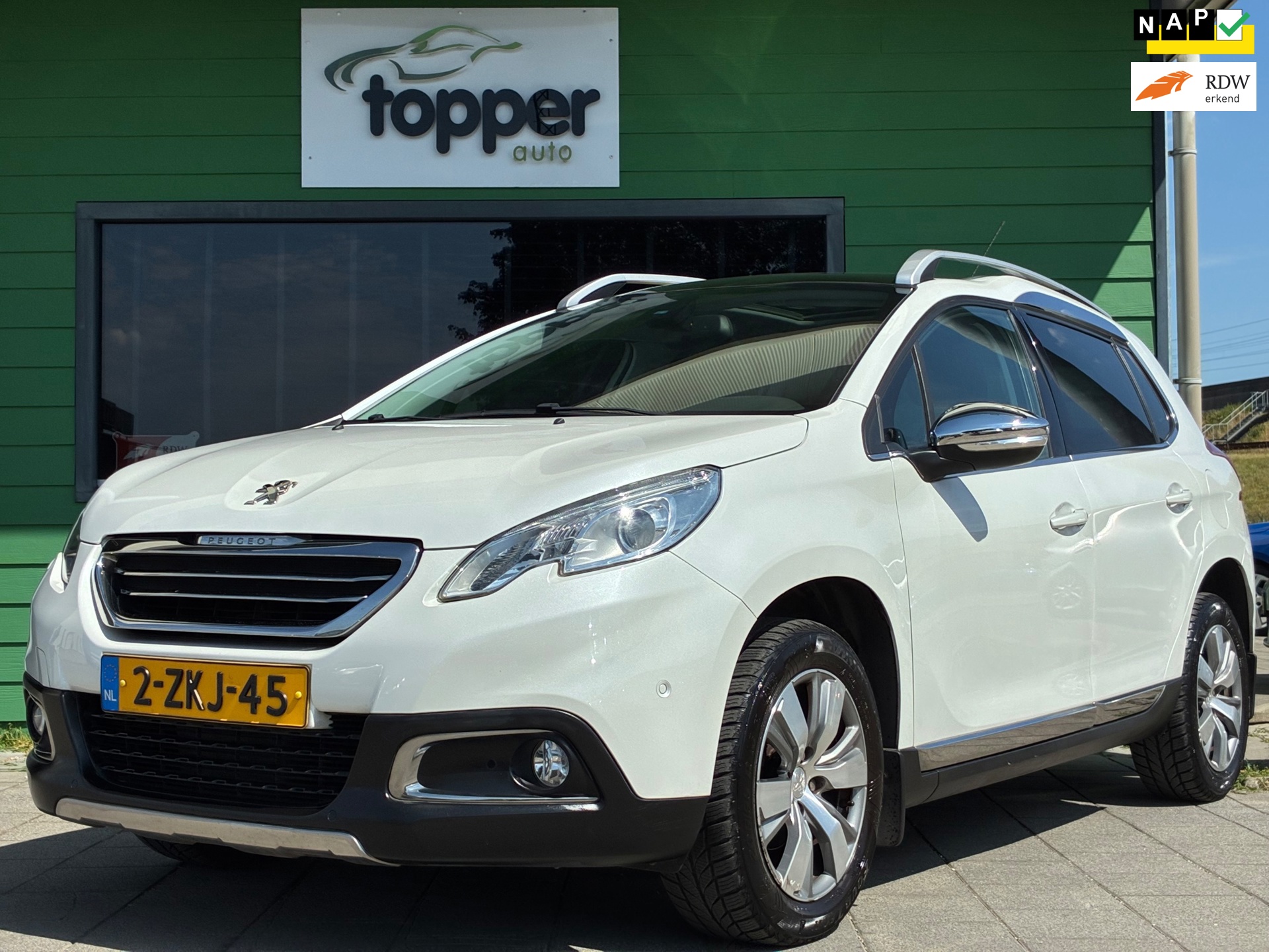 Peugeot 2008 1.2 PureTech Crossway|Automaat|D-riem v.v.|Panoramadak|CruiseControl|Navigatie|Climatronic|