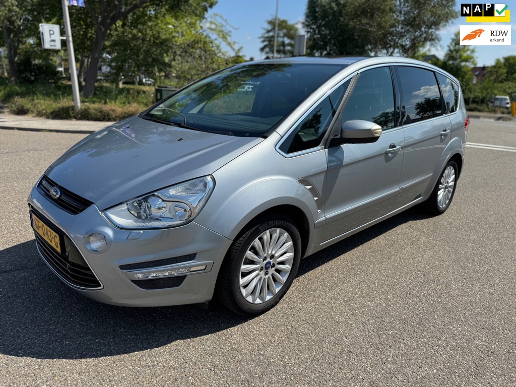 Ford S-Max 1.6 EcoBoost Platinum 7zits / distributie.riem.verv / panorama / airco / cruise.cont / leder / navi / trekhaak / nap..