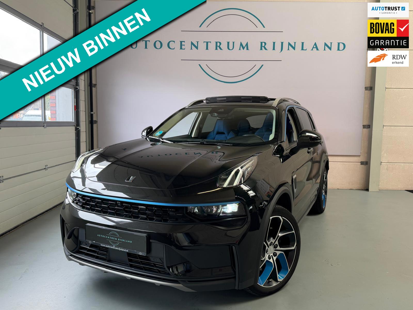 Lynk & Co 01 1.5 PHEV 261 PK Zwarte Hemel, 1 Jaar Bovag Garantie Pano, Navi, Camera