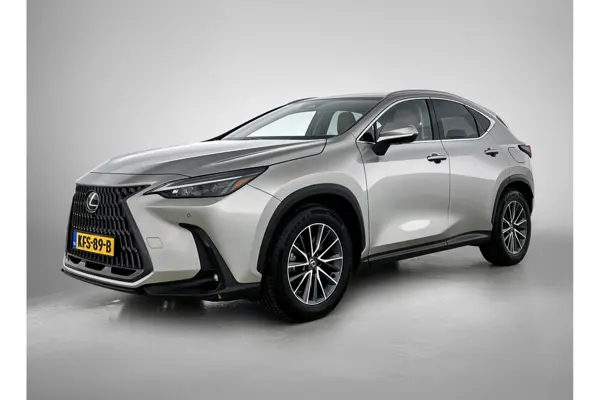 NX 450h+ AWD Luxury Line