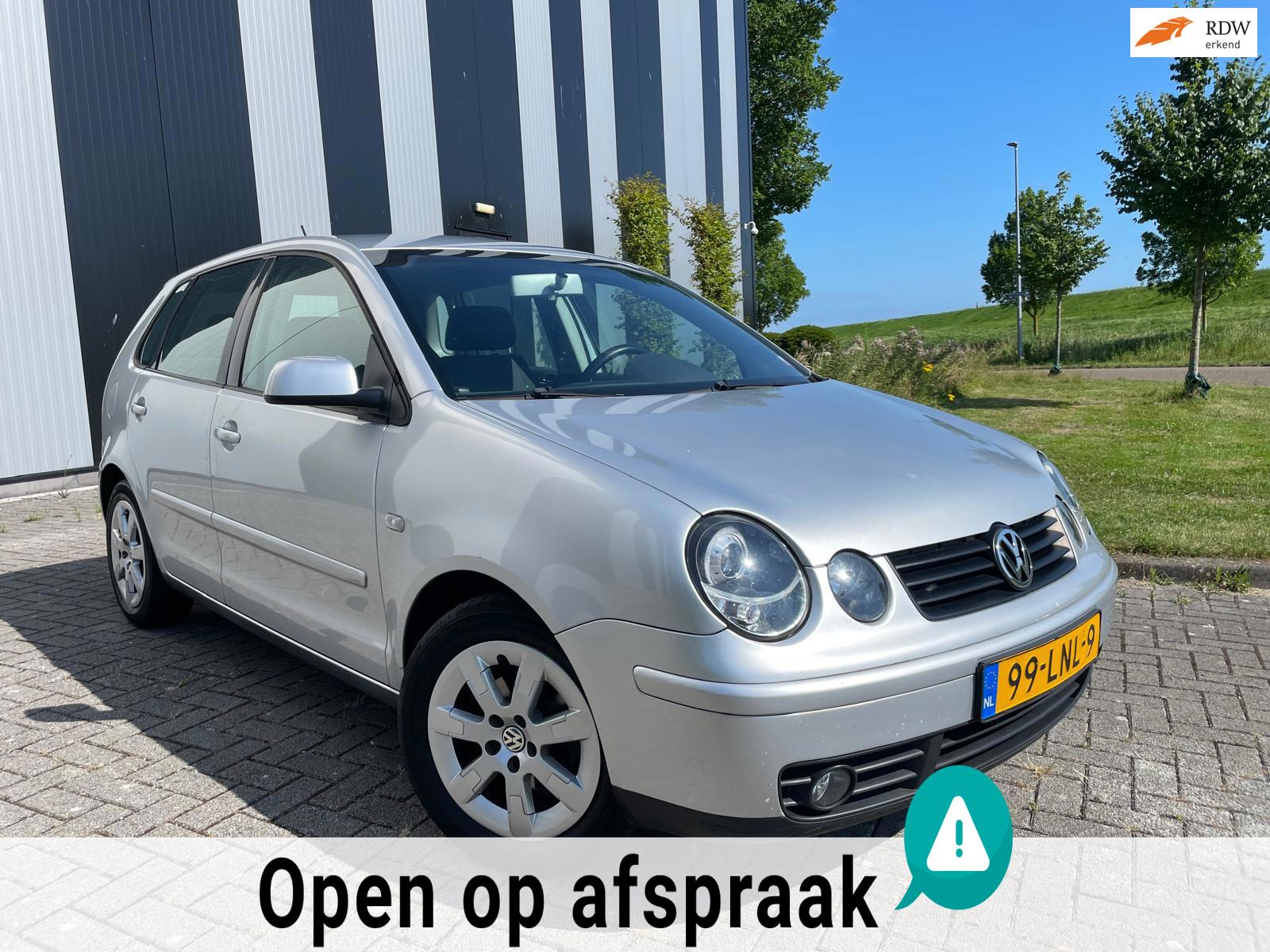 Volkswagen Polo 1.4-16V Comfortline Clima-Carplay-Lmv-Trekhaak