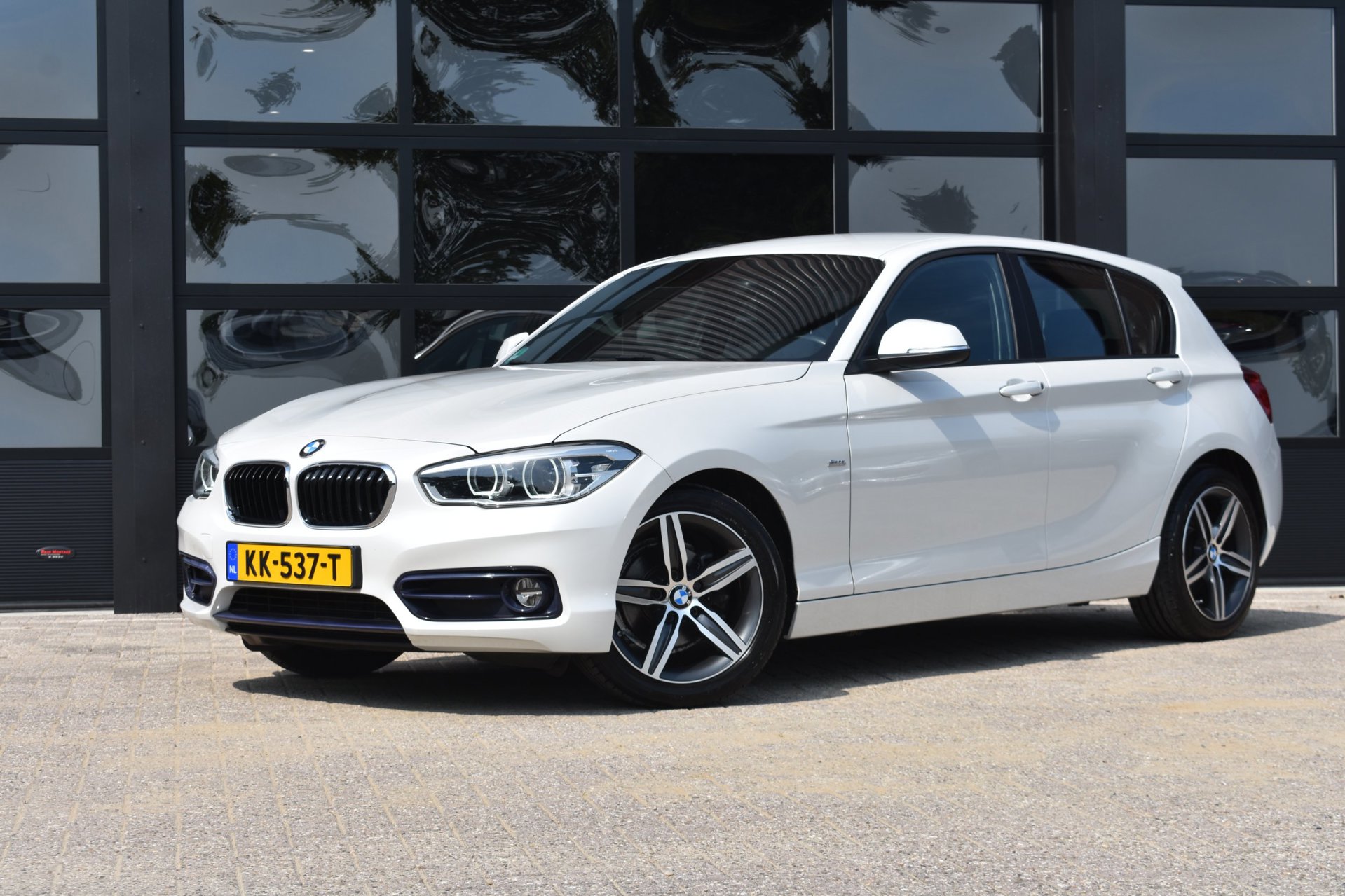 BMW 1-serie 118i Centennial High Executive '16 LED Leder Clima Navi Cruise Inruil mogelijk