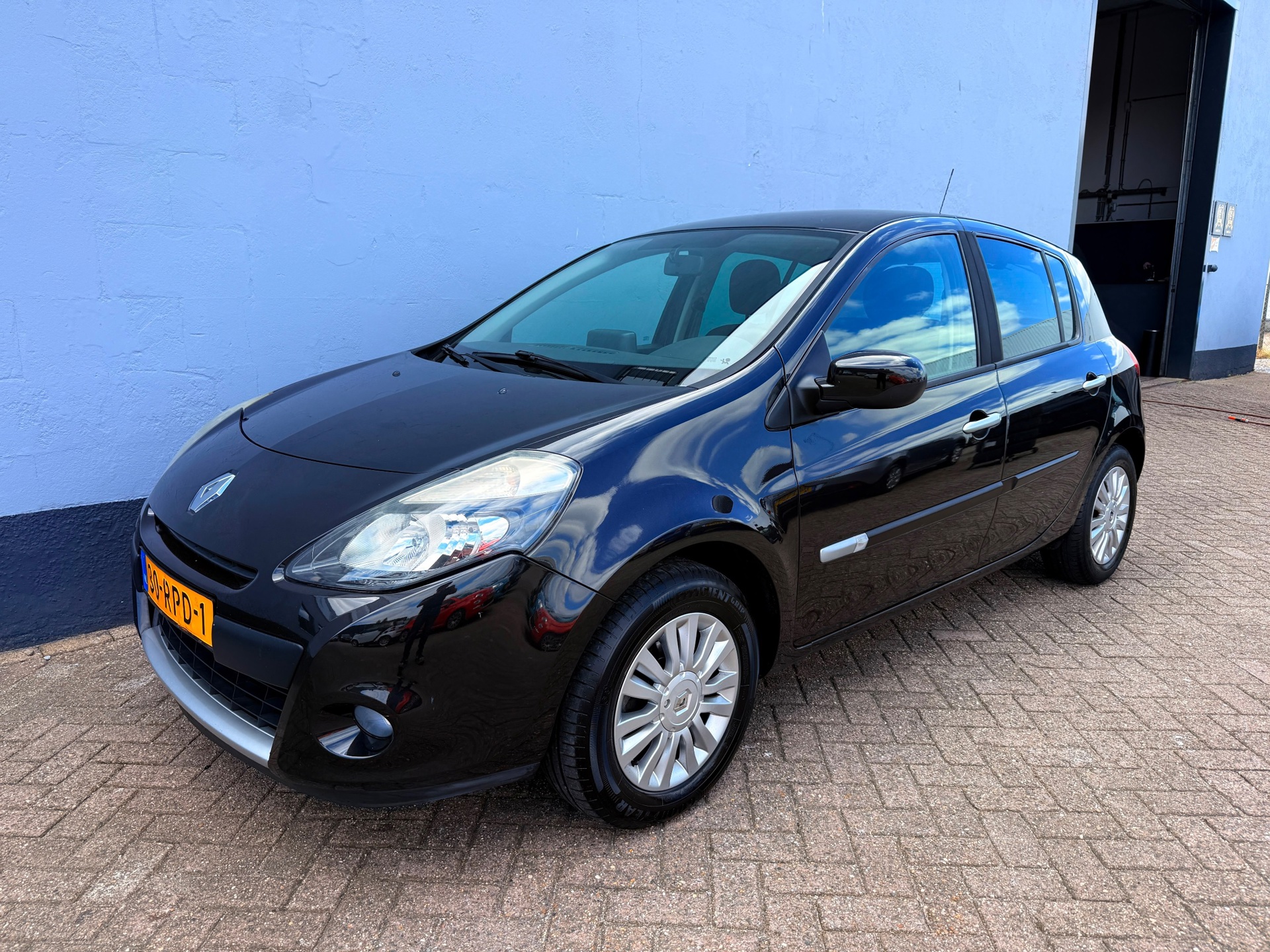 Renault Clio 1.2 Collection 5-Deurs - Airco - LMV