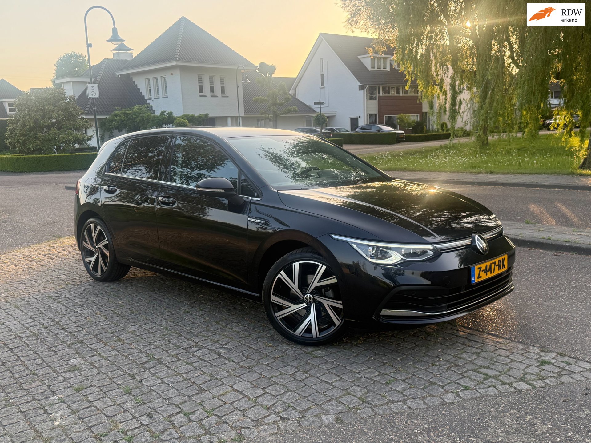 Volkswagen Golf 1.5 eTSI Style/HK/IQ/Keyless/Blis/Memory/Camera