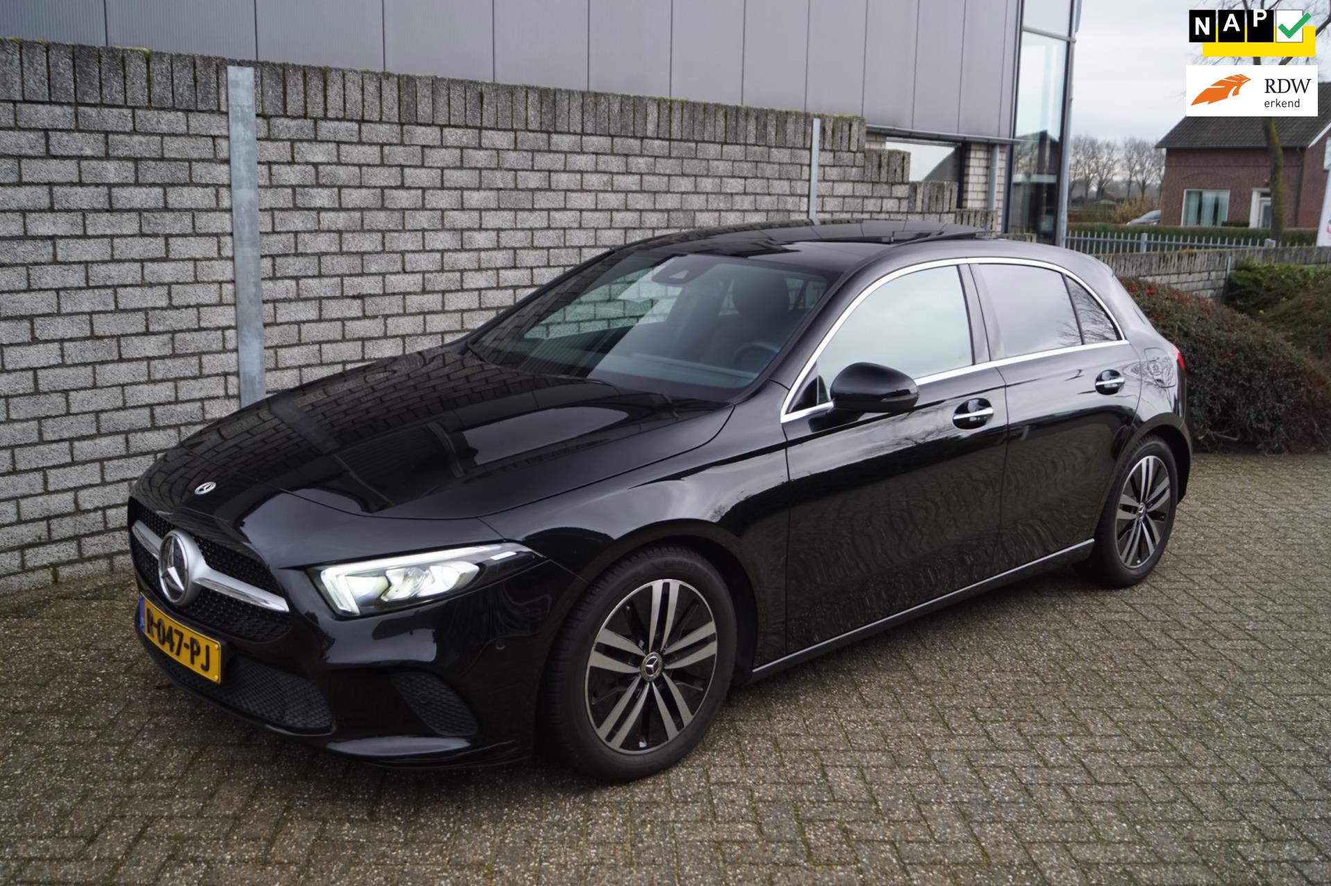 Mercedes-Benz A-klasse 200 Premium Plus Autom Panodak Leder Sportst Stoelverw Navi Camera Clima LED Kopl Cruise 2x PDC ENZ.
