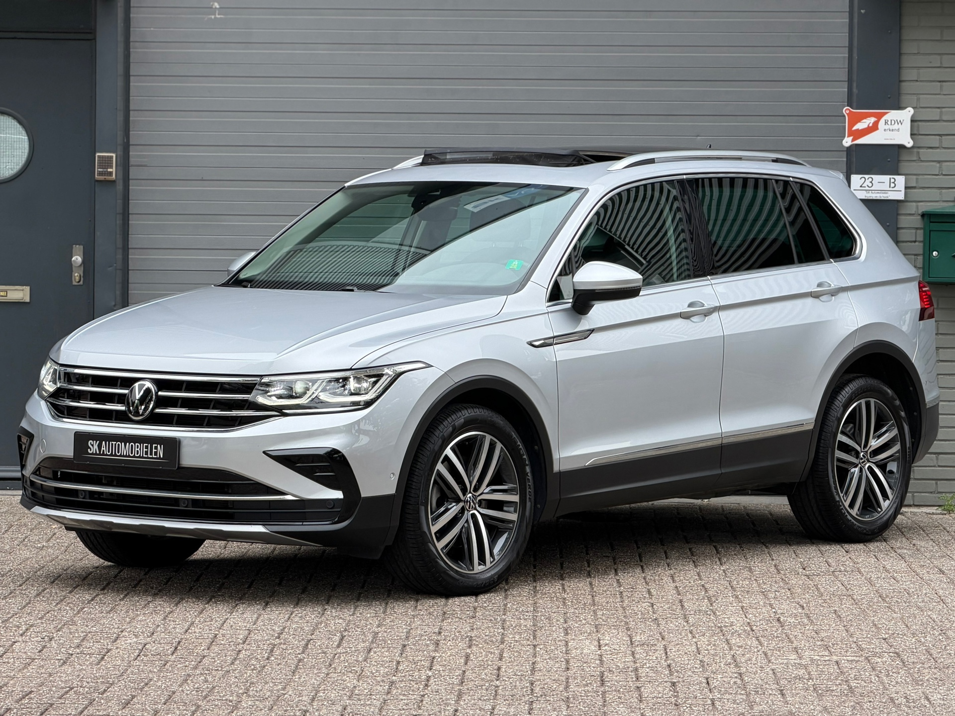 Volkswagen Tiguan 2.0 TSI 4Motion automaat elegance panoramadak, trekhaak