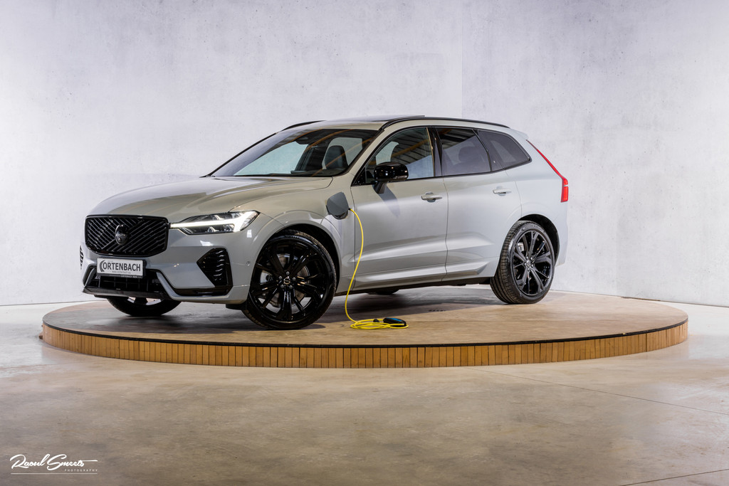 Volvo XC60 2.0 T8 Plug-in hybrid AWD Plus Black Edition Facelift