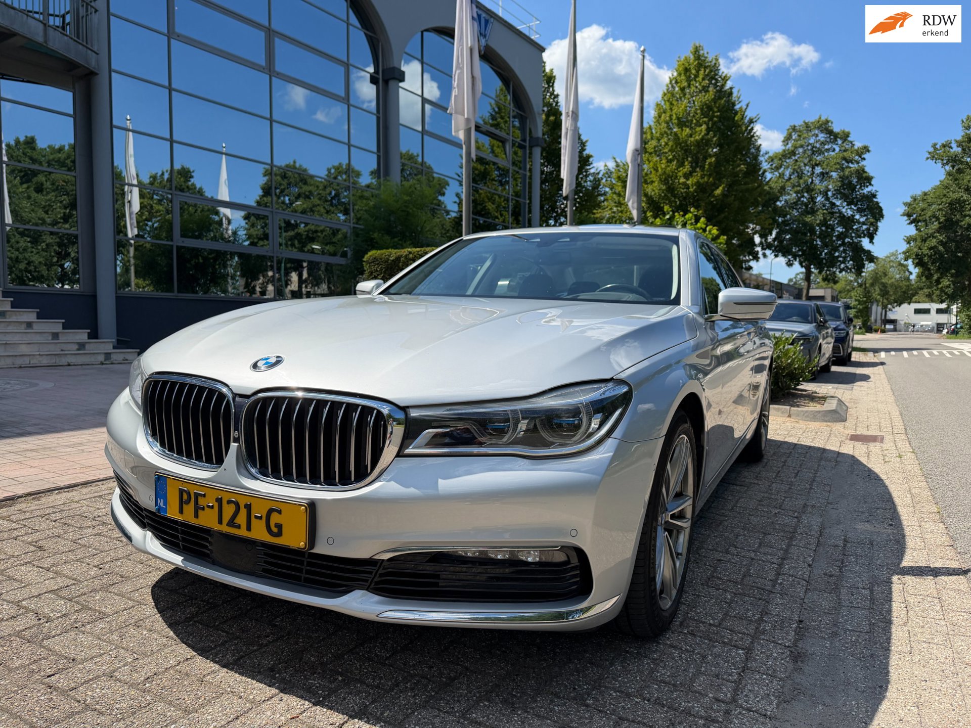 BMW 7-serie 740d xDrive High Executive aut ,schuifd./ trekhaak