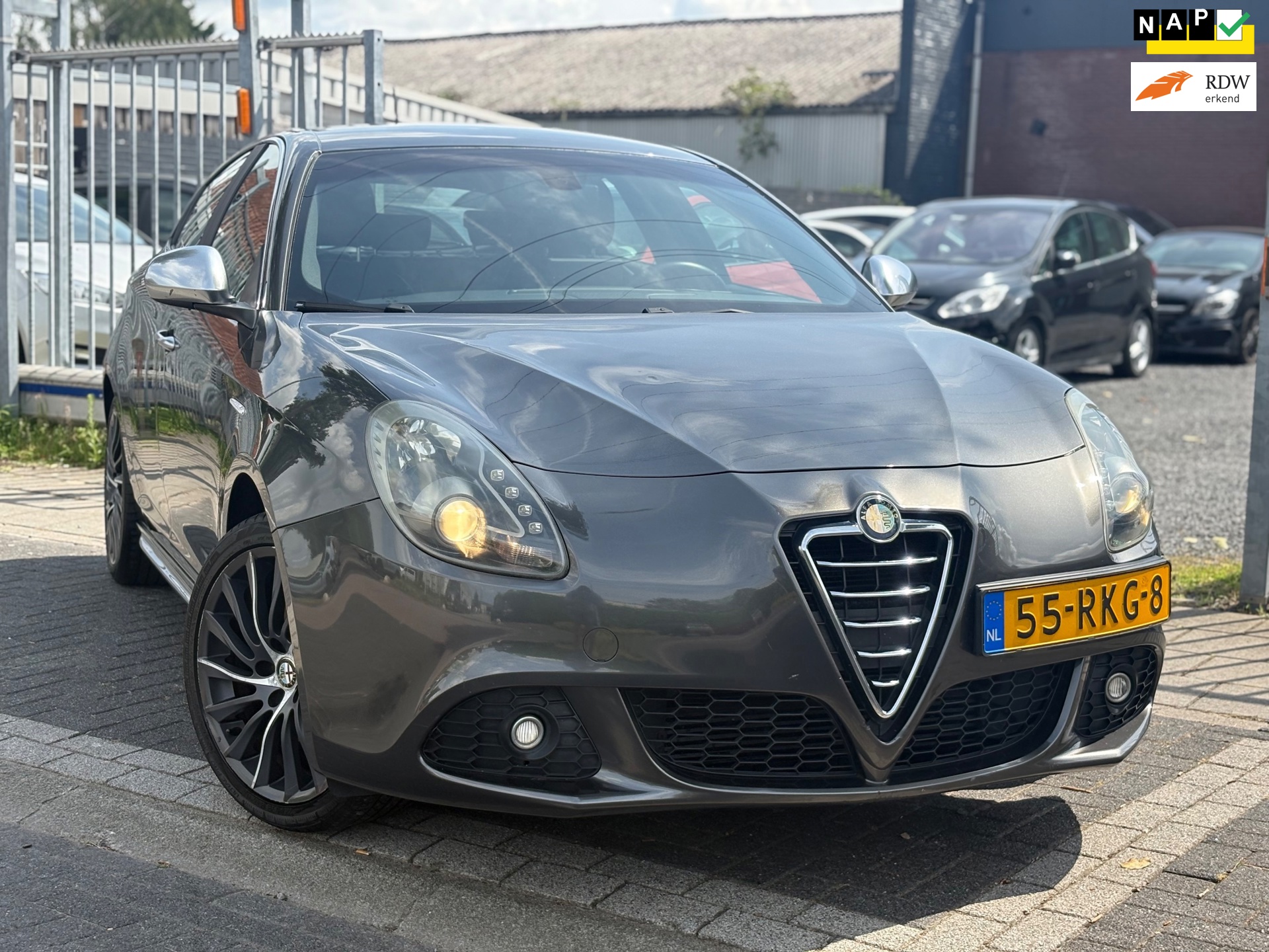 Alfa Romeo Giulietta 1.4 T Distinctive | Lederen bekleding | 18” LMV | Trekhaak | Navigatie |