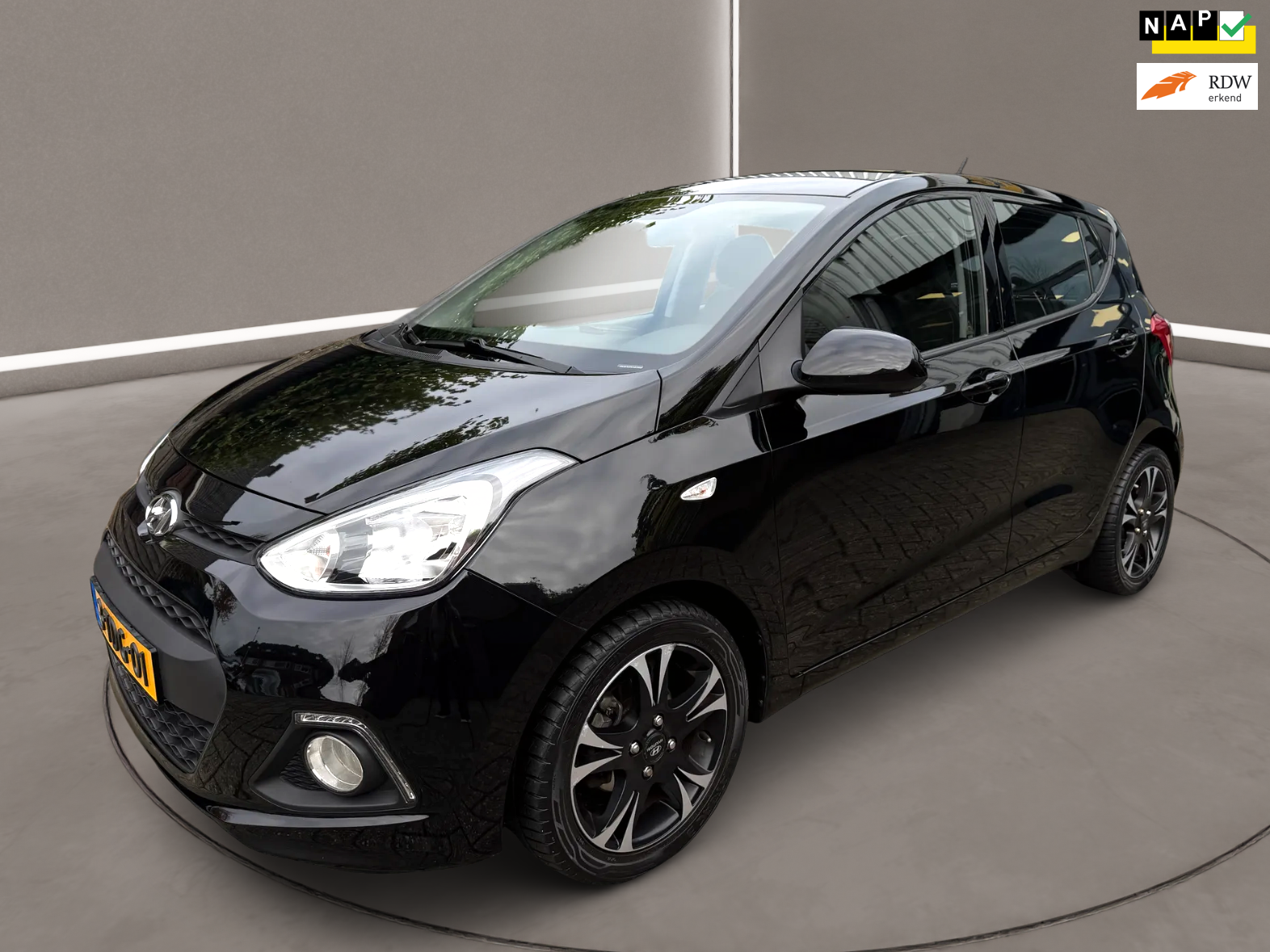 Hyundai I10 1.0i i-Motion Comfort Plus 67 Pk Airco 28 dkm Nap 1e Eig.