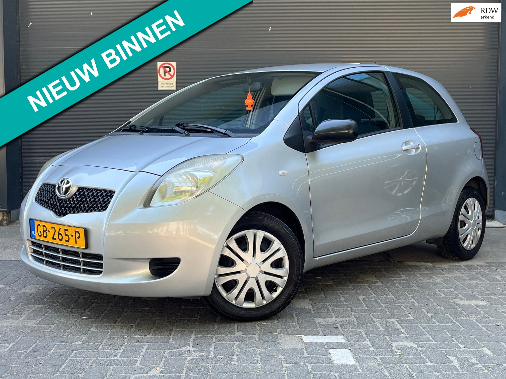 Toyota Yaris 1.3 VVTi Terra AIRCO CV MFSTUUR APK CENTRALE VERGRENDELING