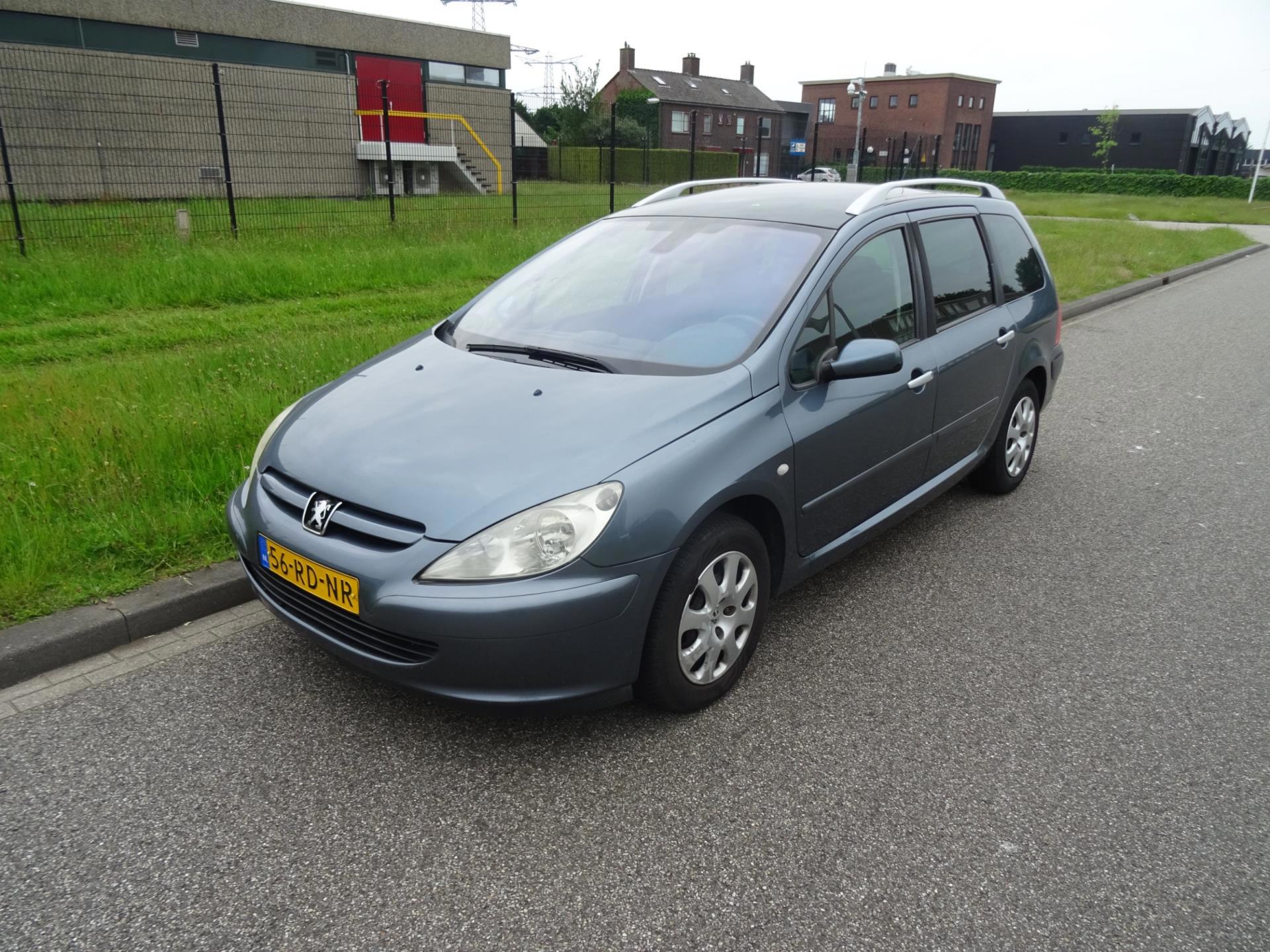 1.6 16V Premium