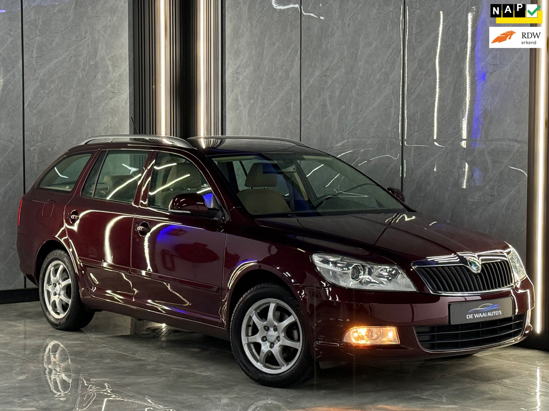 Skoda Octavia Combi 1.8 TSI Elegance Automaat | Stoelverw | 2e Eignr | Dealer Onderh | Park Sensor | Xenon |Airco |Navi|NAP|Boekje