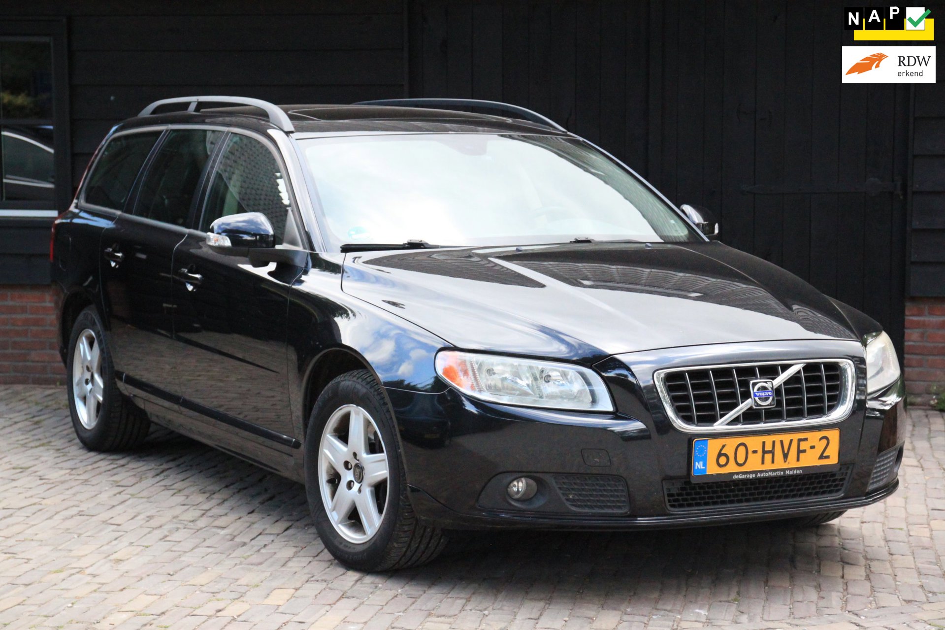 Volvo V70 2.5T Momentum Elek-Dak/Navigatie/Leer/Parkeersensor/Stoelverwarming