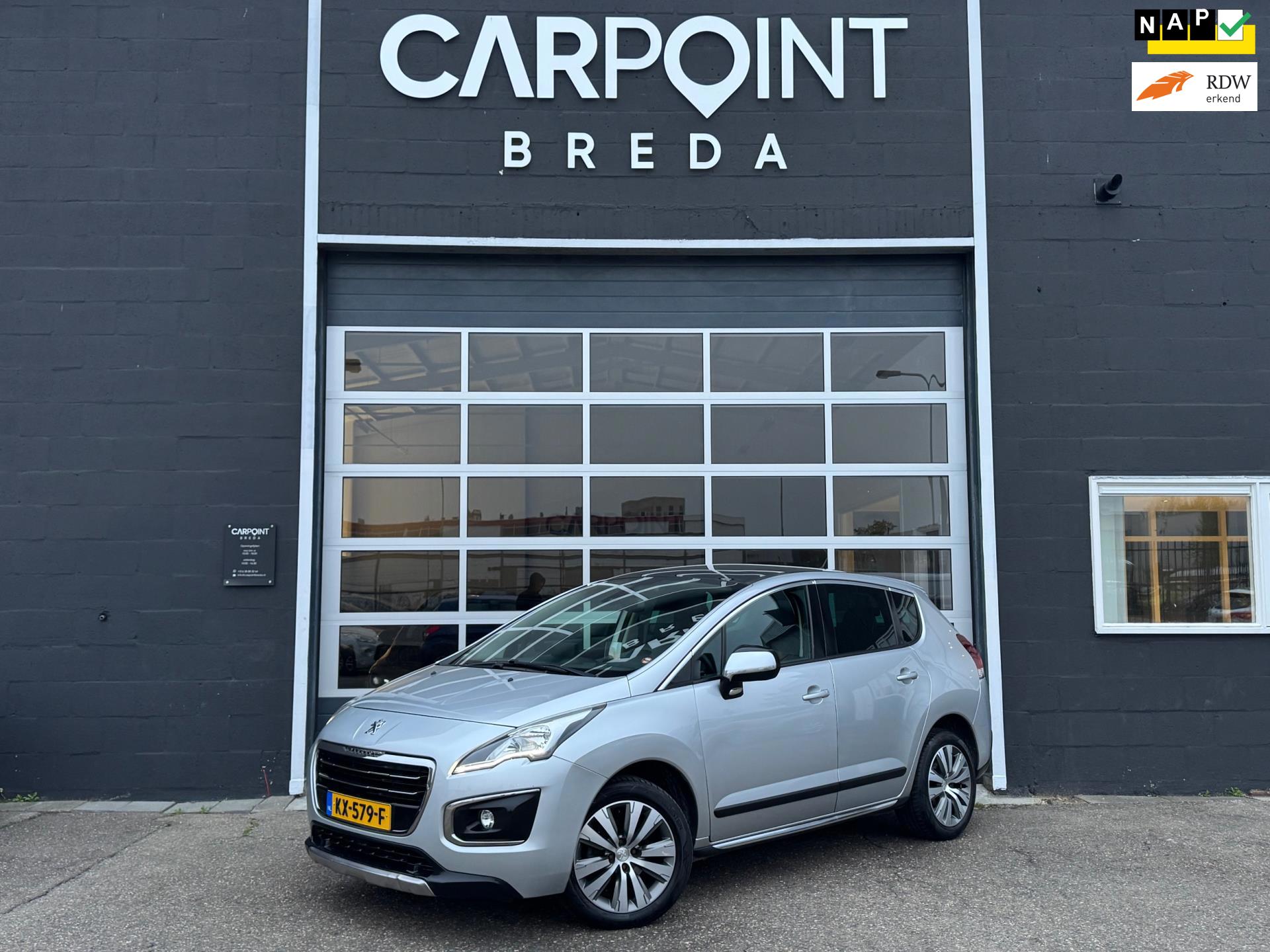 Peugeot 3008 1.2 PureTech Blue Lease Executive, HUD, PANO, NAVI, CLIMA, CRUISE