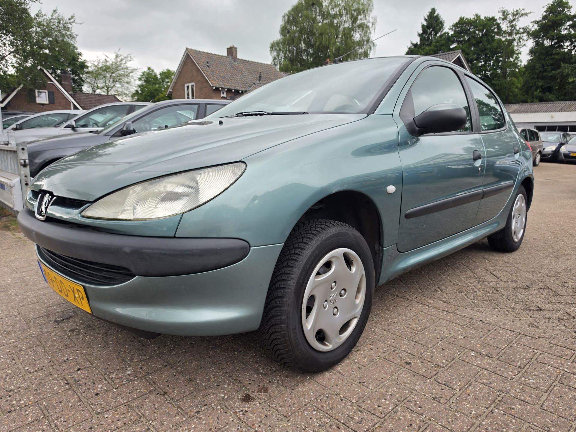 Peugeot 206 1.4 XT ( A.P.K. JAN 2027 !!!)