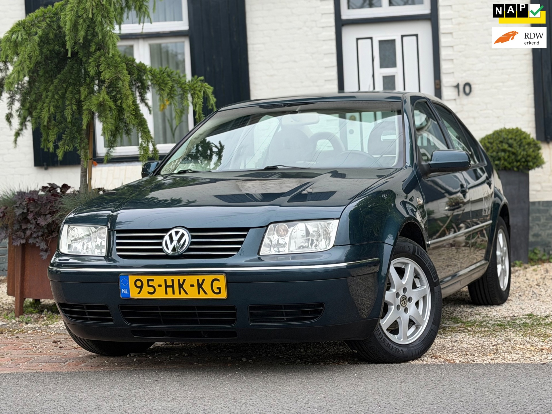 Volkswagen Bora 1.6-16V Comfortline|124DKM!|Clima|Cruise|