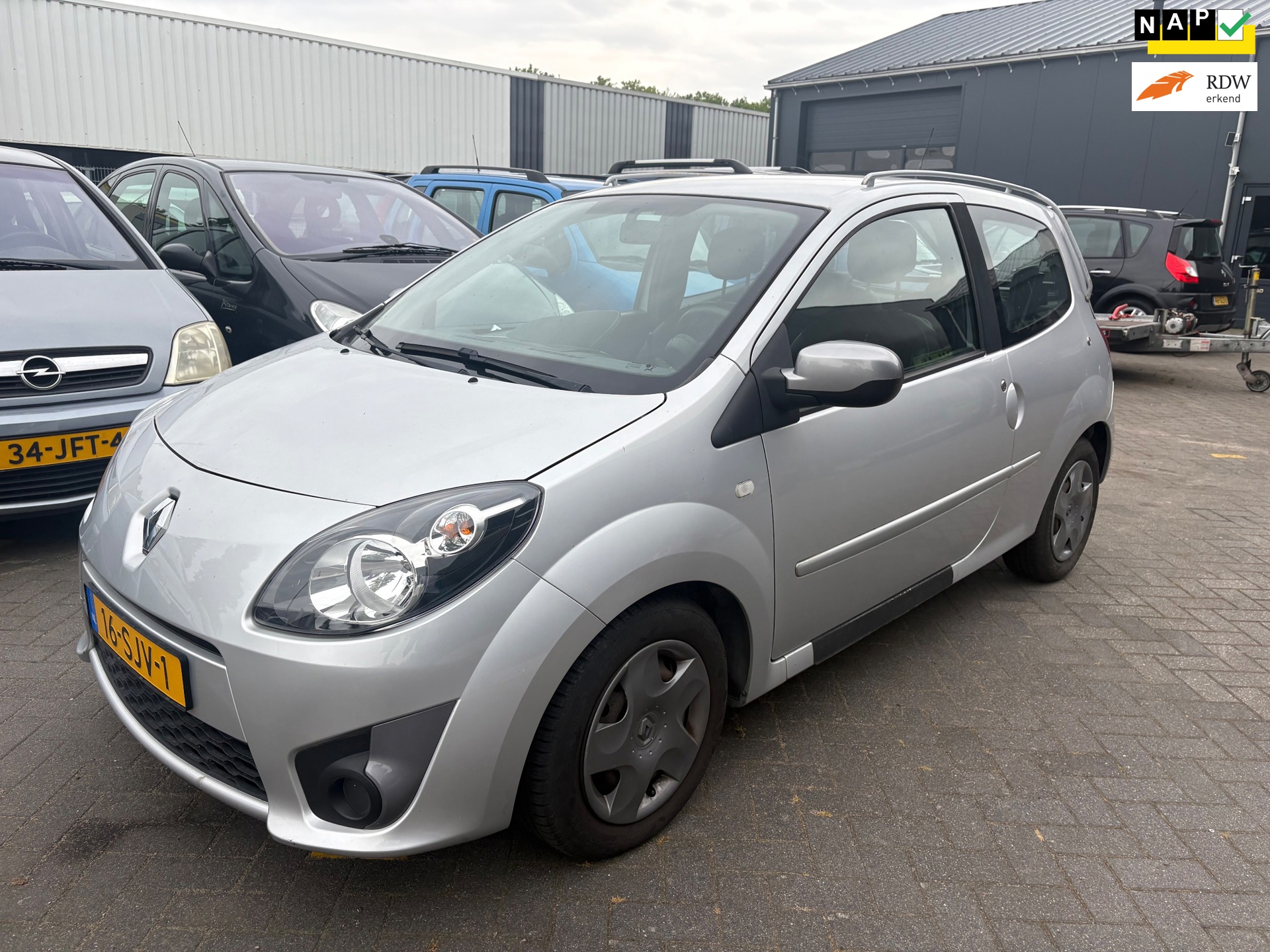 Renault Twingo 1.2-16V Night & Day invalide auto. Handbediende rem en gas