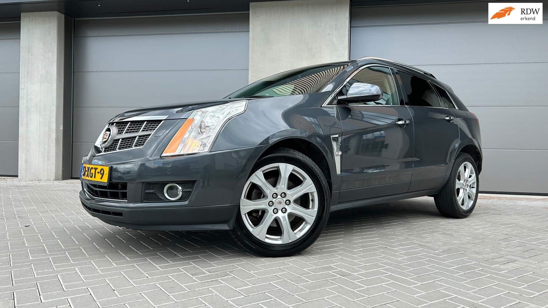 Cadillac SRX 3.0 V6 AWD Sports Luxury Aut, Pano, Navi, Xenon