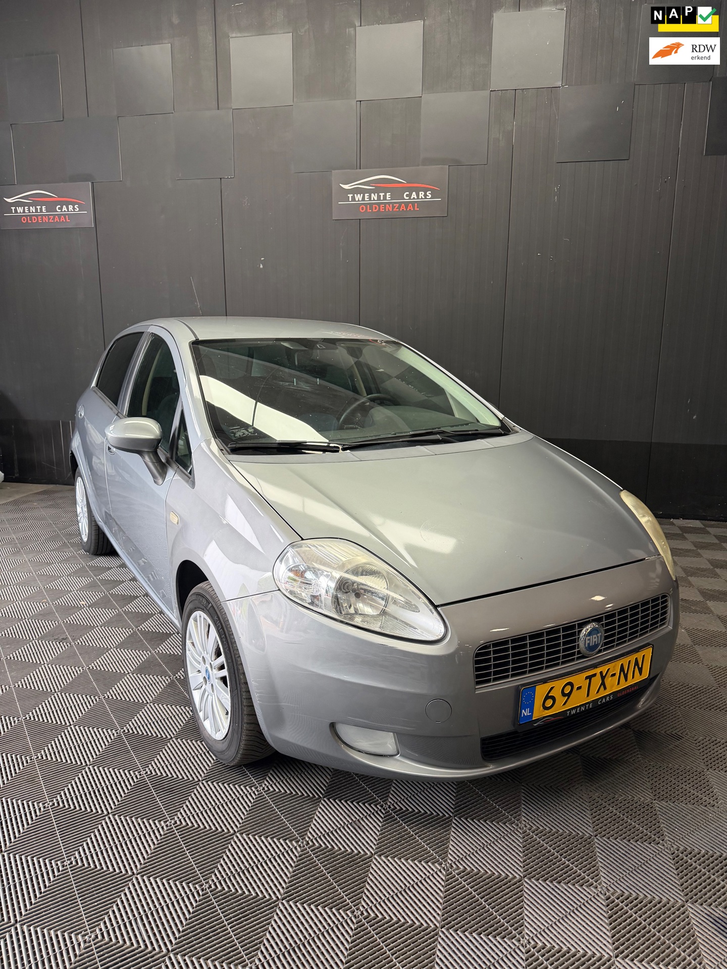 Fiat Grande Punto 1.4 Dynamic | Clima | Nieuwe APK |