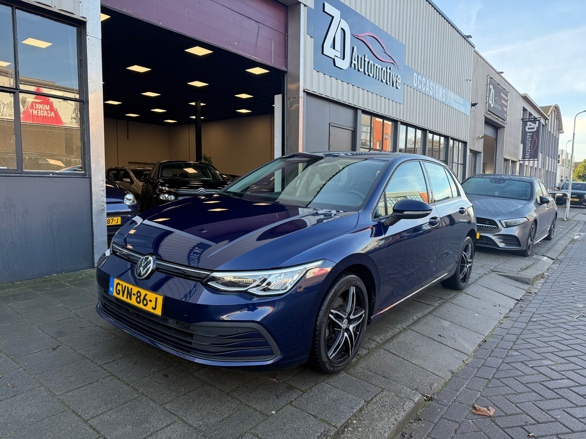 Volkswagen GOLF 1.5 TSI Life