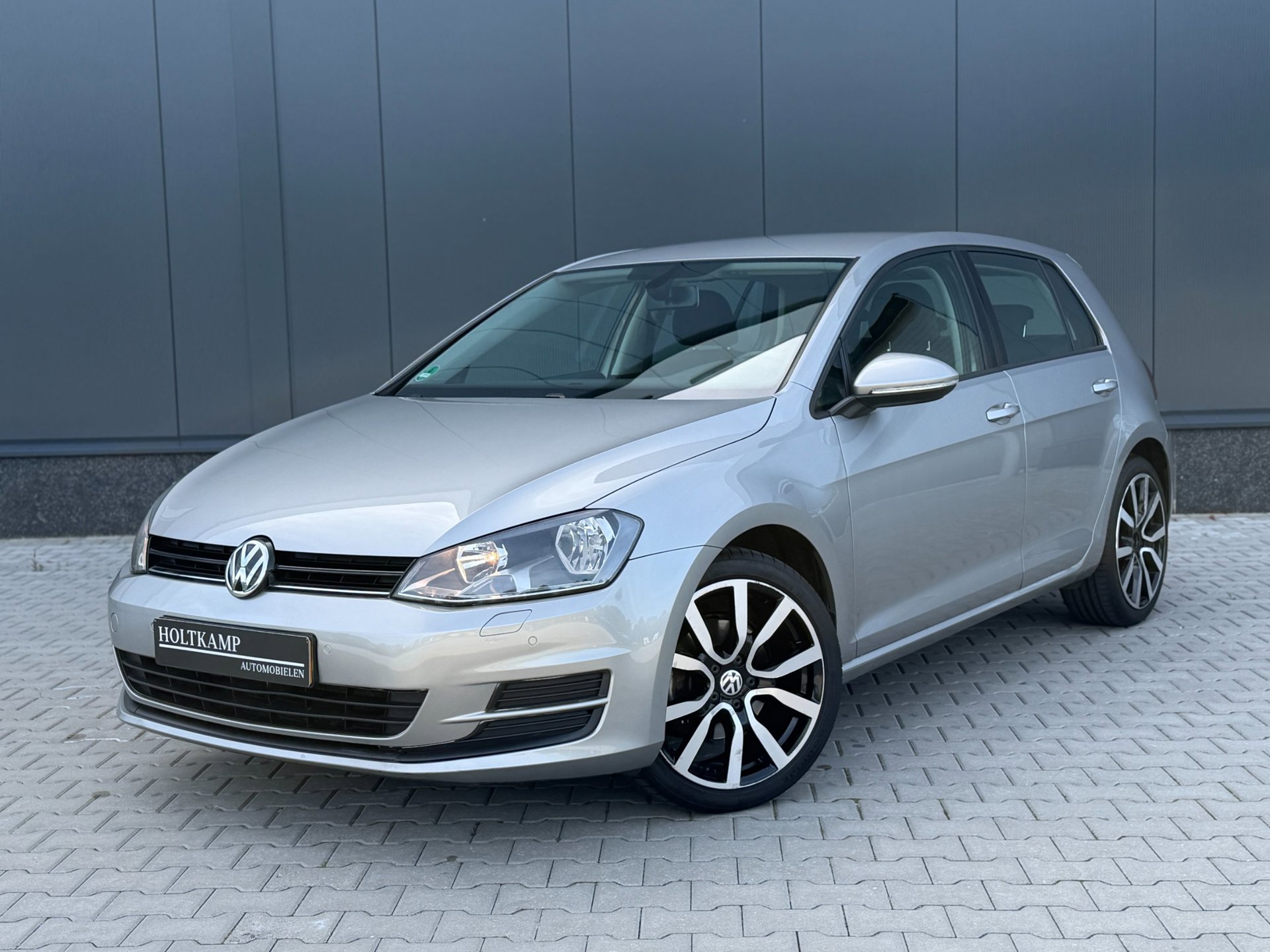 Volkswagen Golf 1.2 TSI Highline | AIRCO | STOELVERWARMING | ELEKTRISCHE RAMEN
