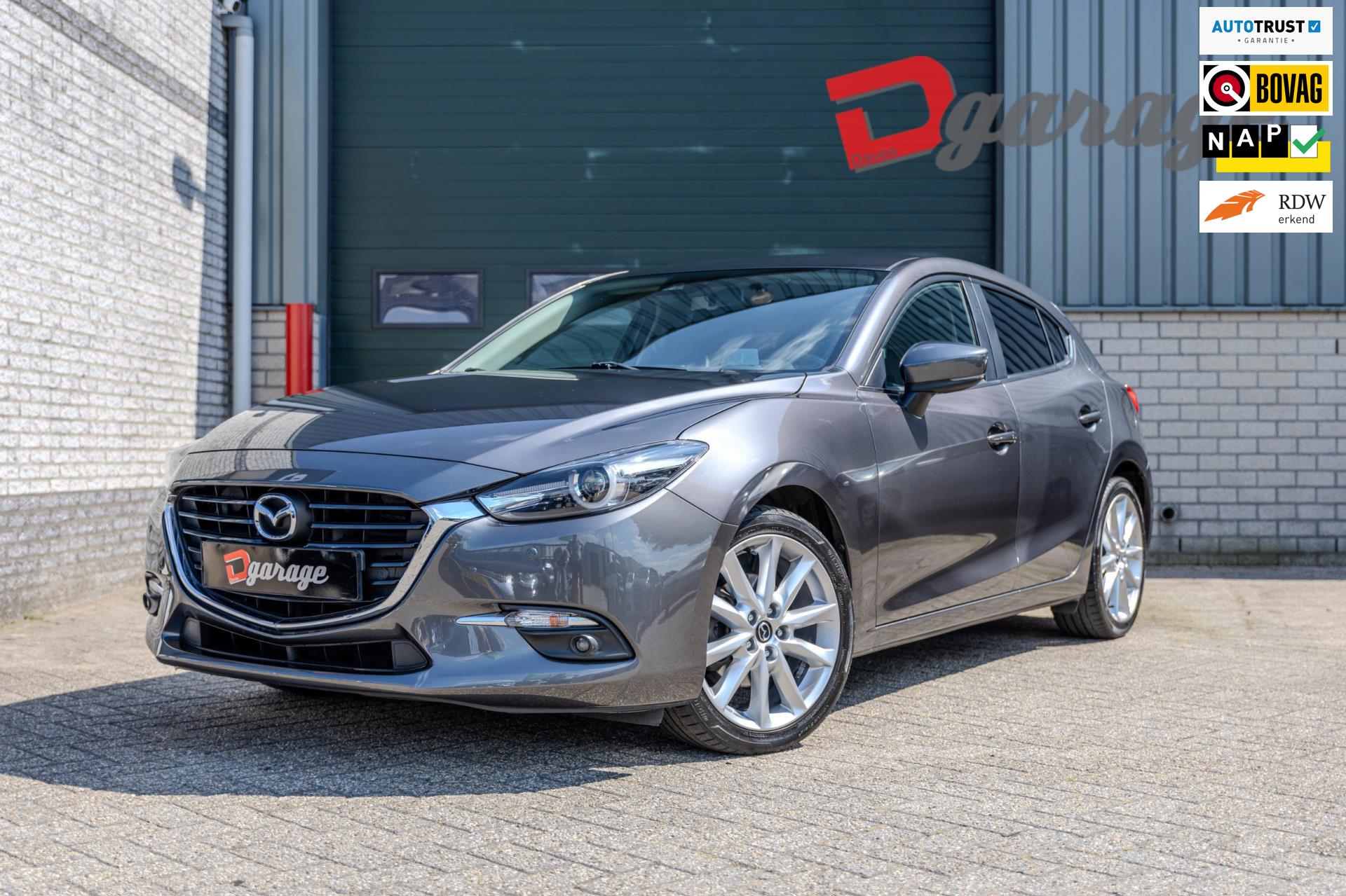 Mazda 3 2.0 SkyActiv ,Bose,HUD,Xenon,Zeer mooie,Achteruitrijcamera,Cruise Control,Stoelverwarming