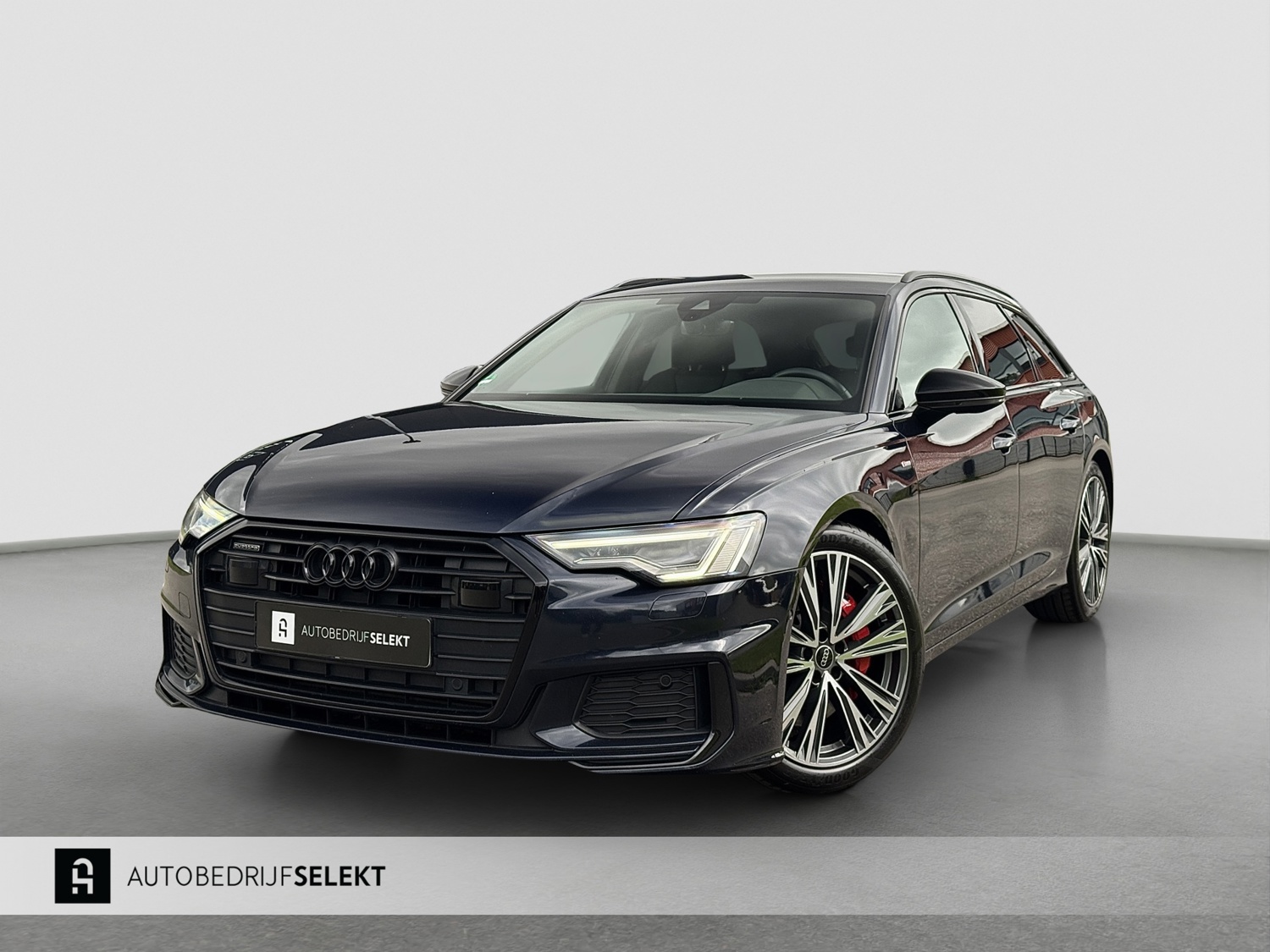 Audi A6 Avant 55 TFSI e Competition | Matrix | S-line | Elektrische stoelen | Camera | Carplay | ACC | 20 inch | Keyless | 1e eig.