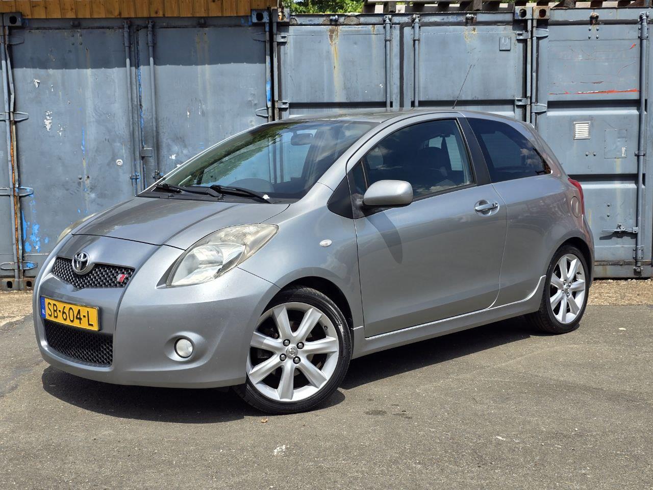 Toyota Yaris 1.8 VVTi TS |APK 03-02-2027 | Trekhaak | Climatronic | Keyless