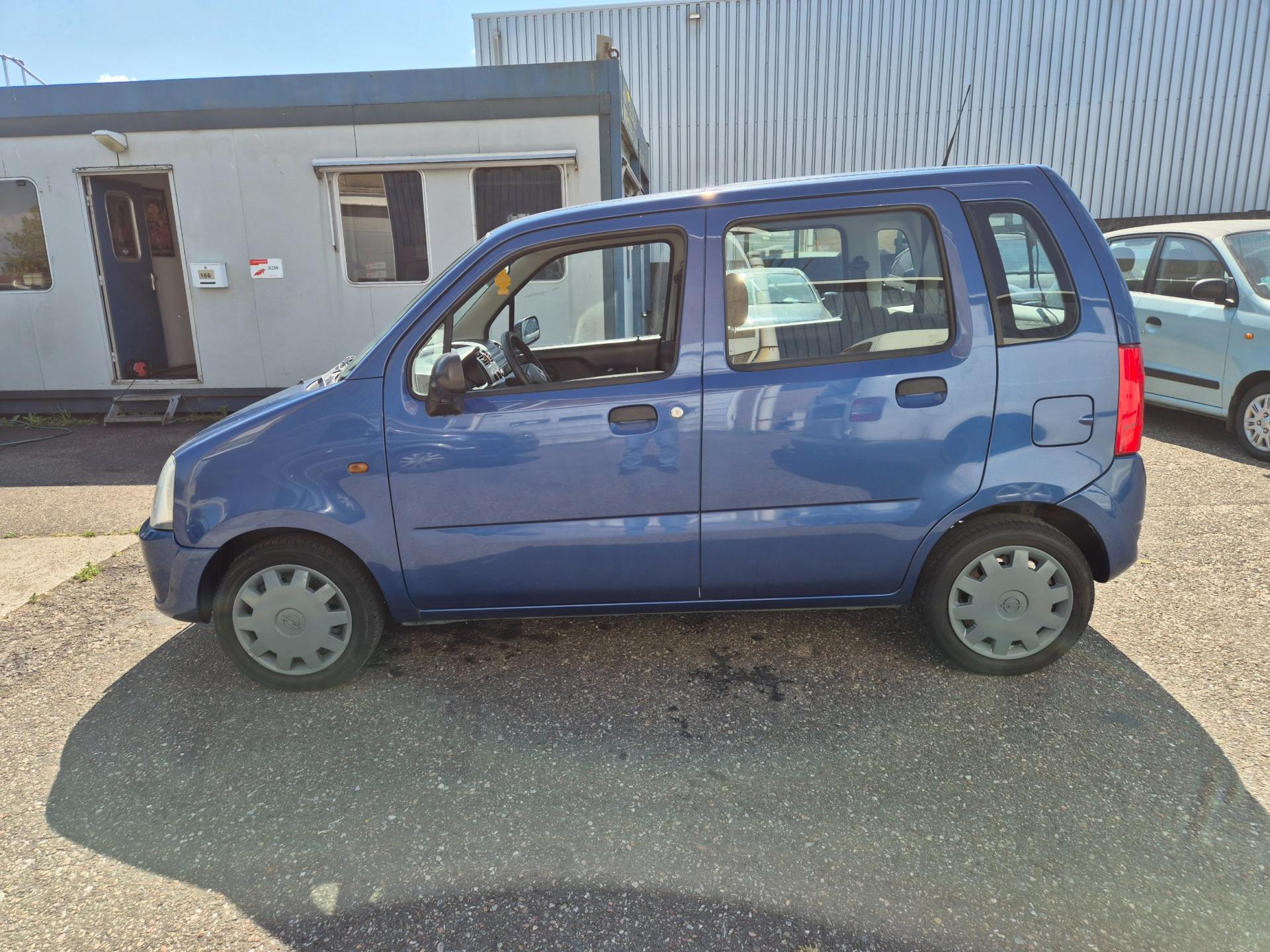 Opel Agila 1.0-12V Essentia, mooie auto, apk tot 6-6-2027