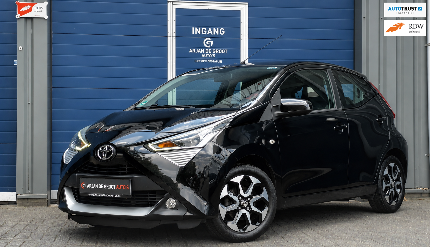 Toyota Aygo 1.0 VVT-i x-play 5Drs AUTOMAAT Airco Camera Carplay LM velgen