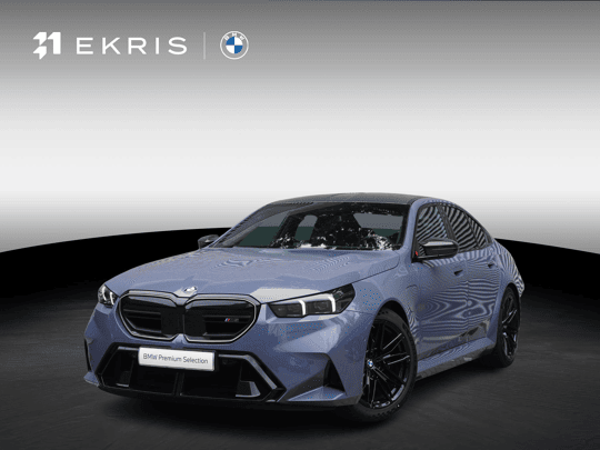 Sedan M5