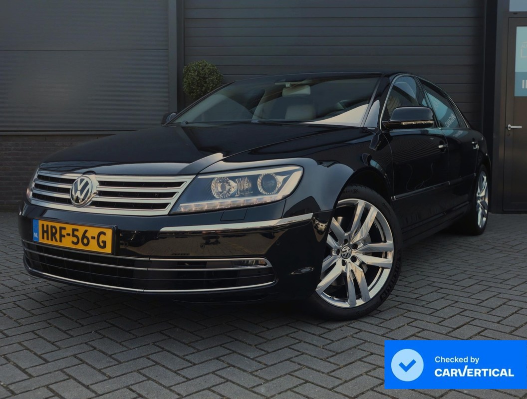 Volkswagen Phaeton 4.2 V8 4p. Lang Highline | Uniek | Chauffeur Pakket | Glazen Dak | Bomvol