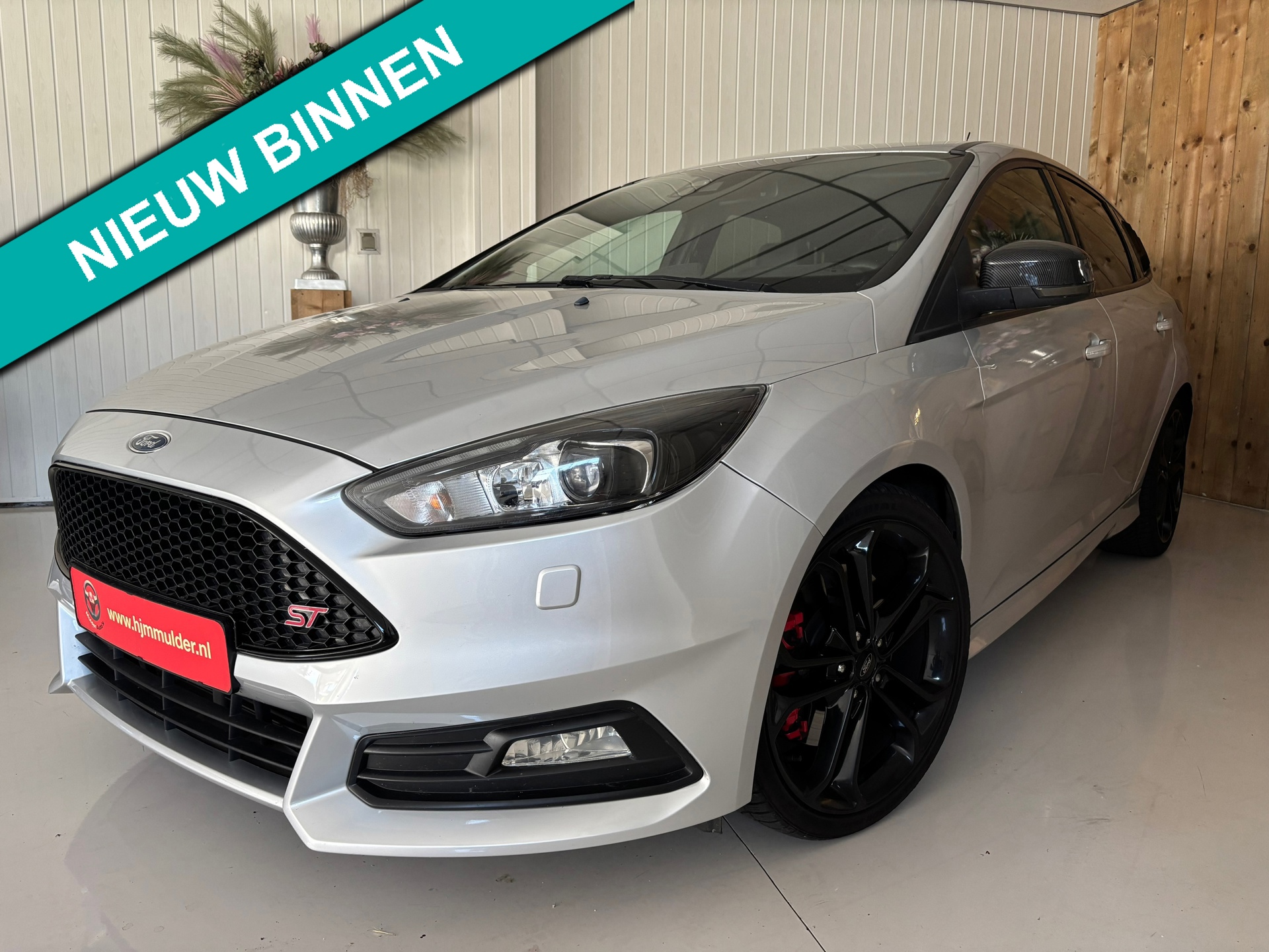 Ford FOCUS 2.0 ST-3, RECARO, 250PK, DEALER ONDERHOUDEN, SONY, CAMERA,