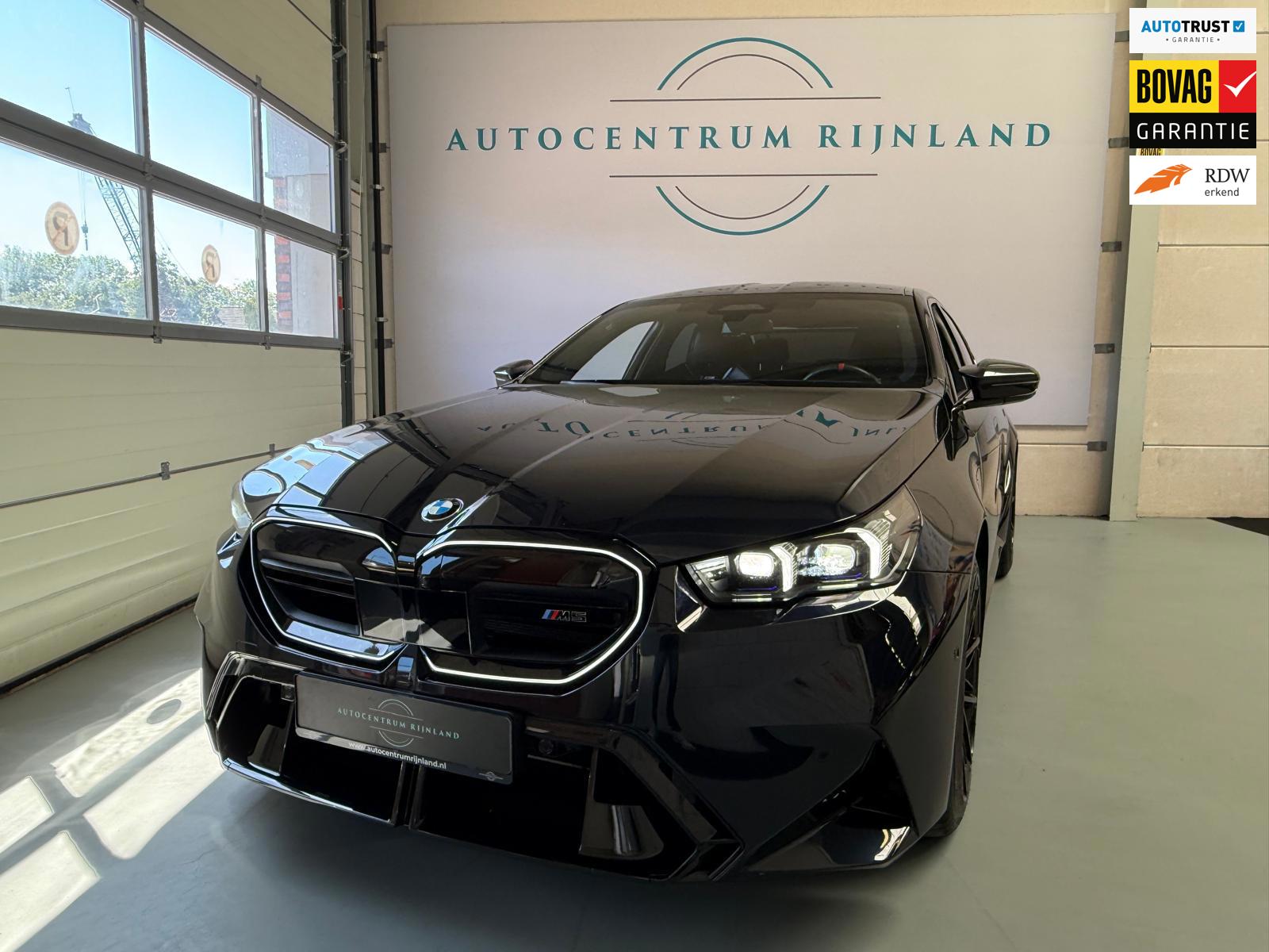 BMW 5-serie M5, 728PK 1 Jaar Bovag Garantie, Automaat, Carbon pakket, keramische remmen, HUD, Bowers & Wilkins
