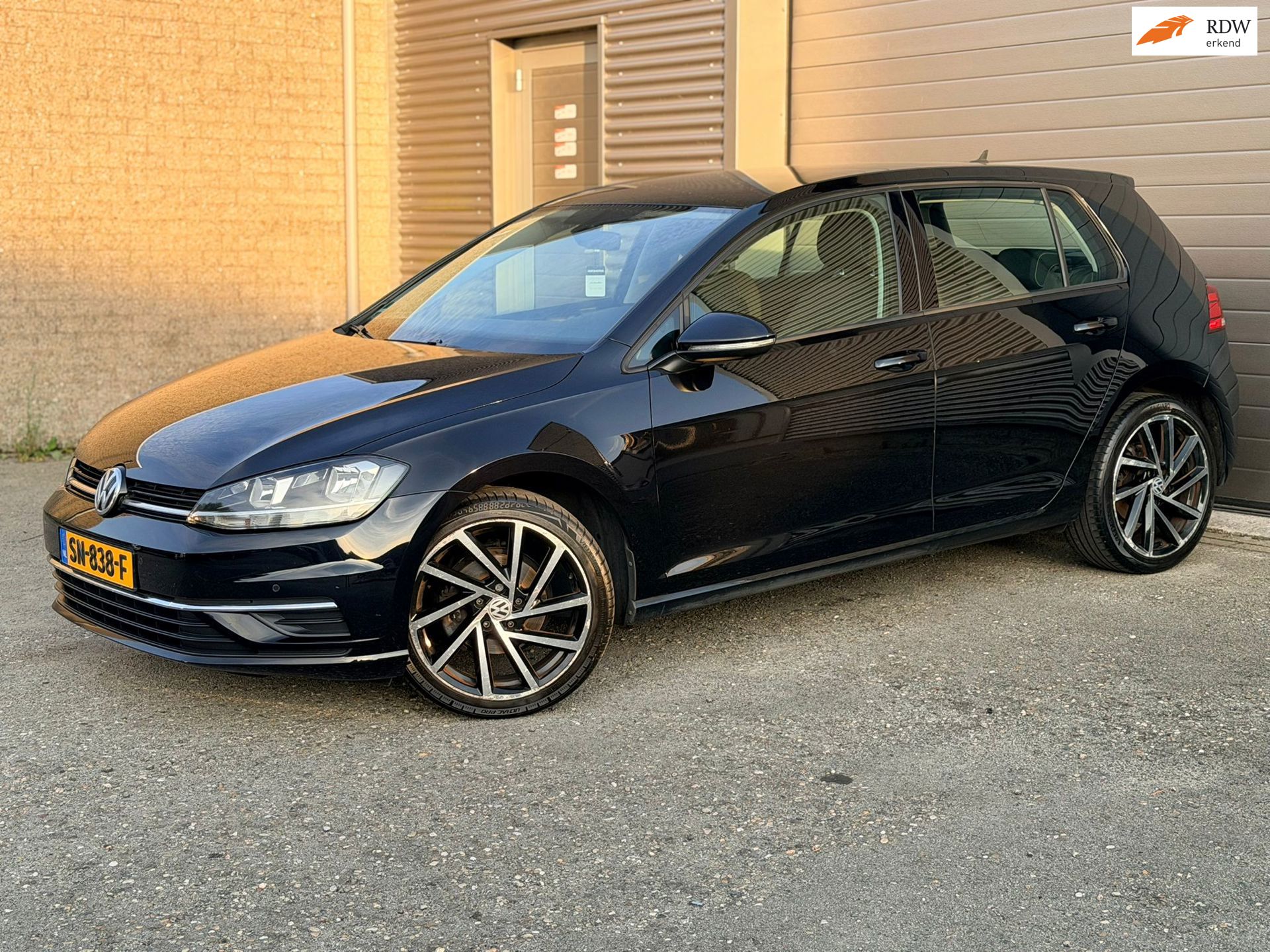 Volkswagen Golf 1.0 TSI DSG|CARPLAY