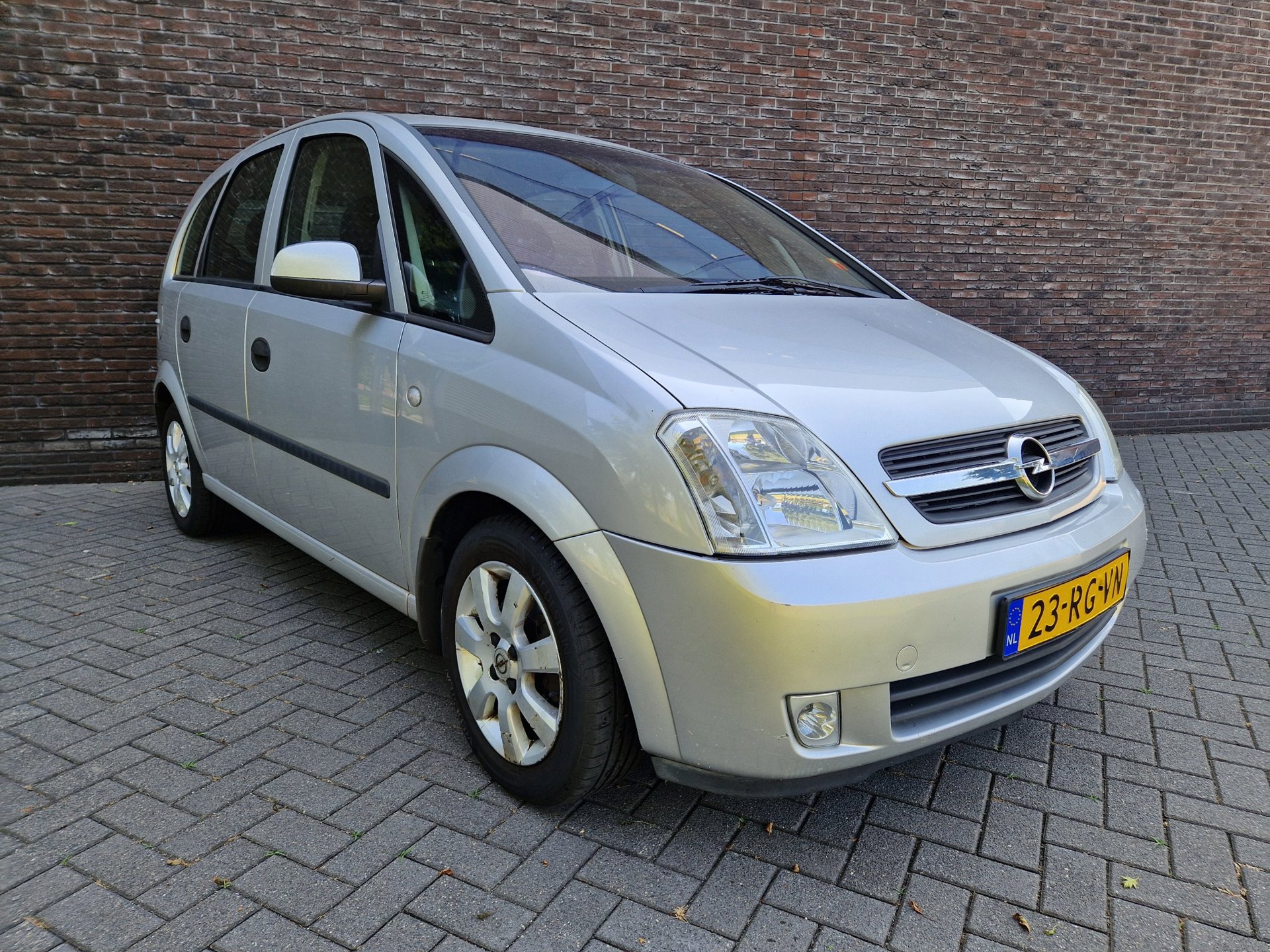 Opel Meriva 1.6-16V Maxx Cool trekhaak airco APK 04-'27 LM velgen