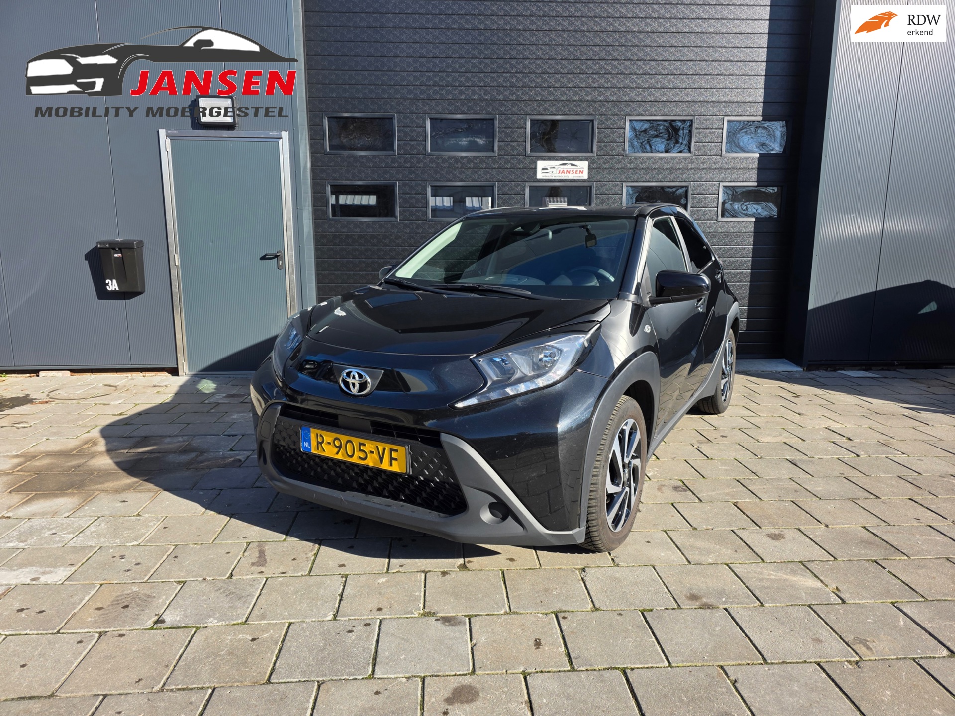 Toyota Aygo X 1.0 VVT-i MT Play | Carplay | Airco| Achteruitrijcamera | ACC