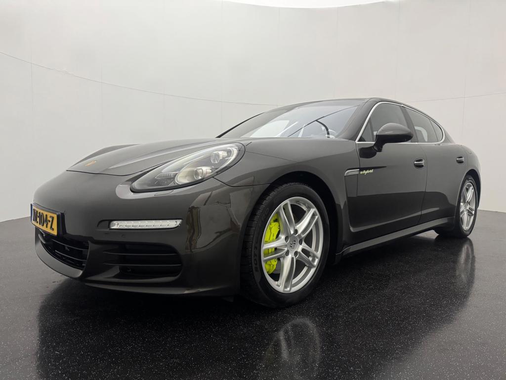 Porsche Panamera 3.0 S AUT / Schuifdak / 360 / Bose / Adaptive Cruise / Leder / Keyless /