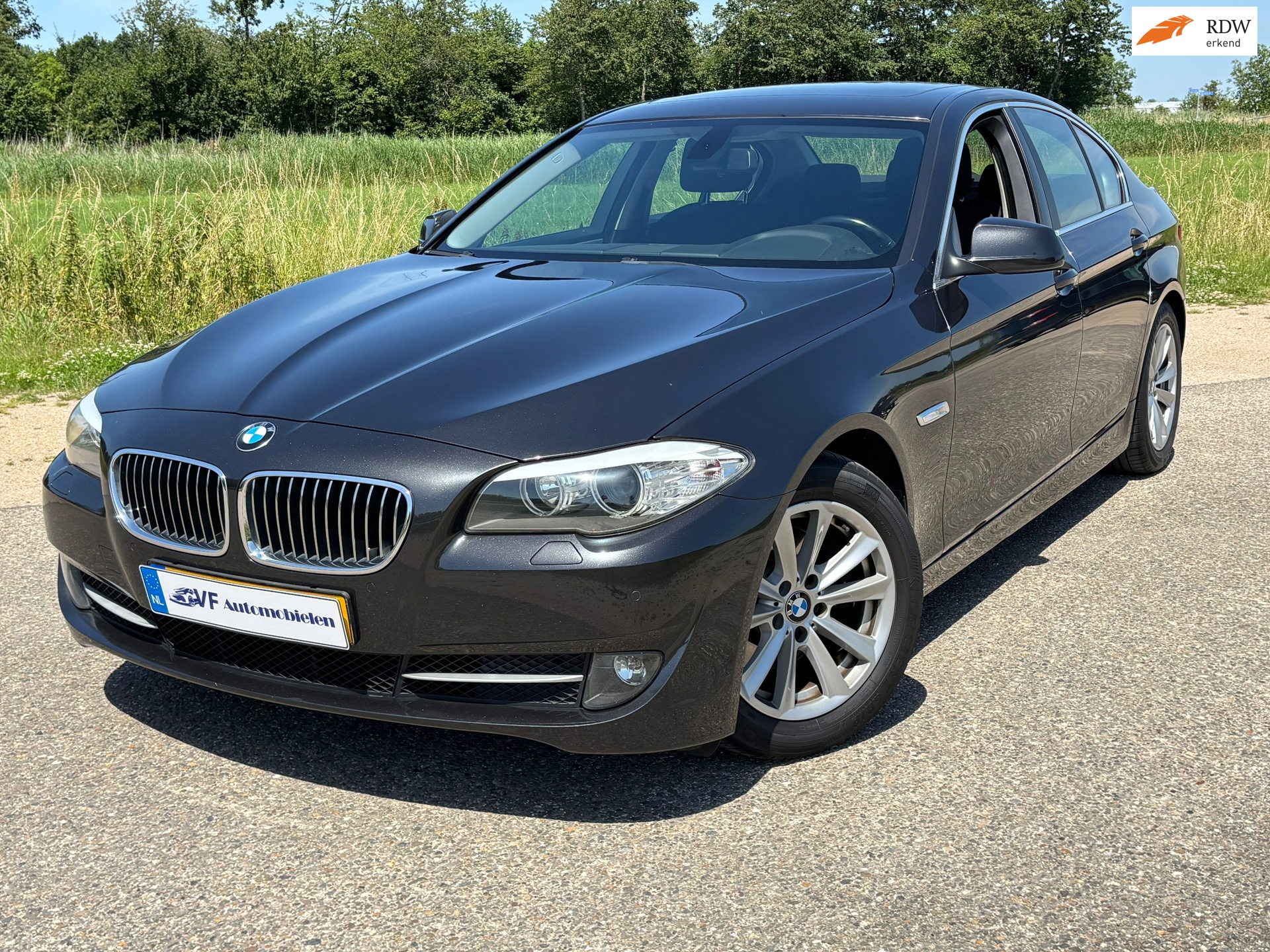 BMW 5-serie 523i Executive Aut/Navi/Schuifdak/Pdc