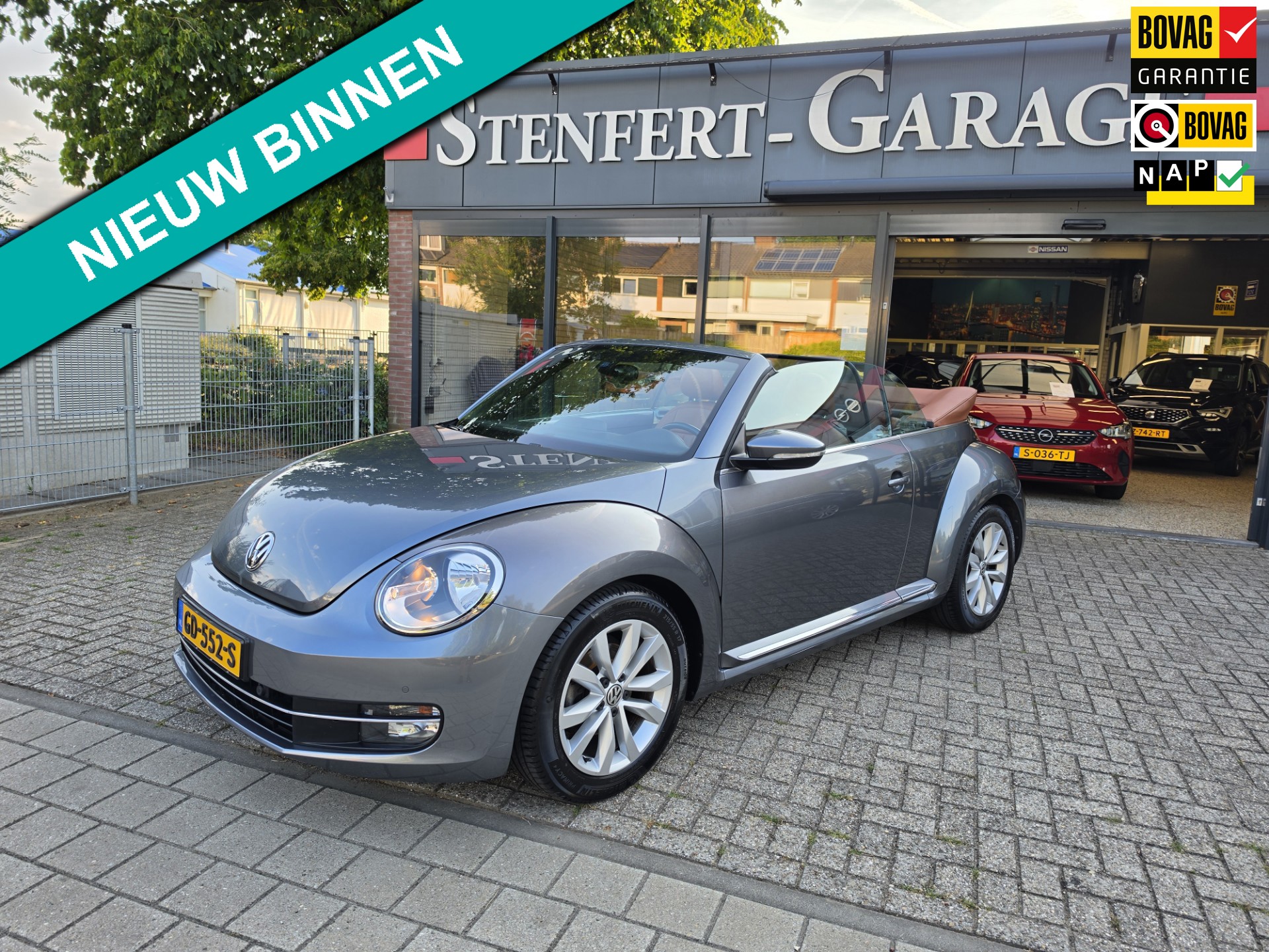 Volkswagen Beetle Cabriolet 1.2 TSI Design BlueMotion