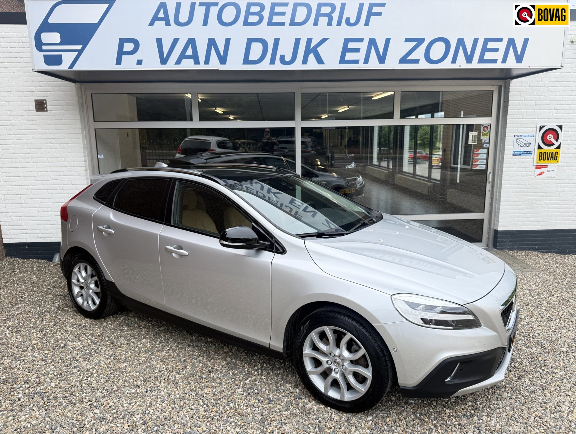 Volvo V40 Cross Country 1.5 T3 Polar+ Luxury AUTOMAAT
