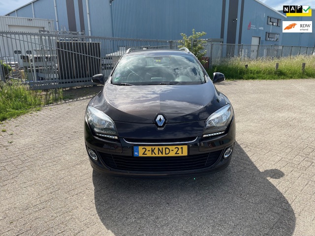 Renault Mégane Estate 1.2 TCe Expression Loopt niet mooi de Motor !!!