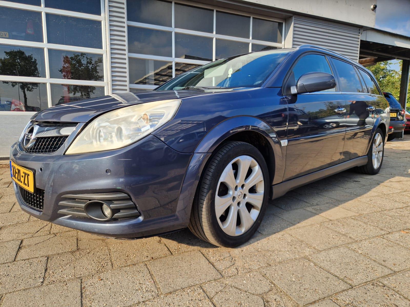 Opel Vectra Wagon 1.8-16V Executive ( EXPORT)