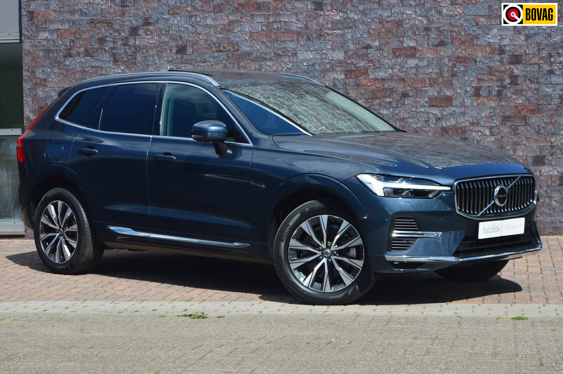Volvo XC60 T6 Hybride AWD Plus Bright LONG RANGE | Panoramadak | Adaptive cruise | Camera | Keyless entry |