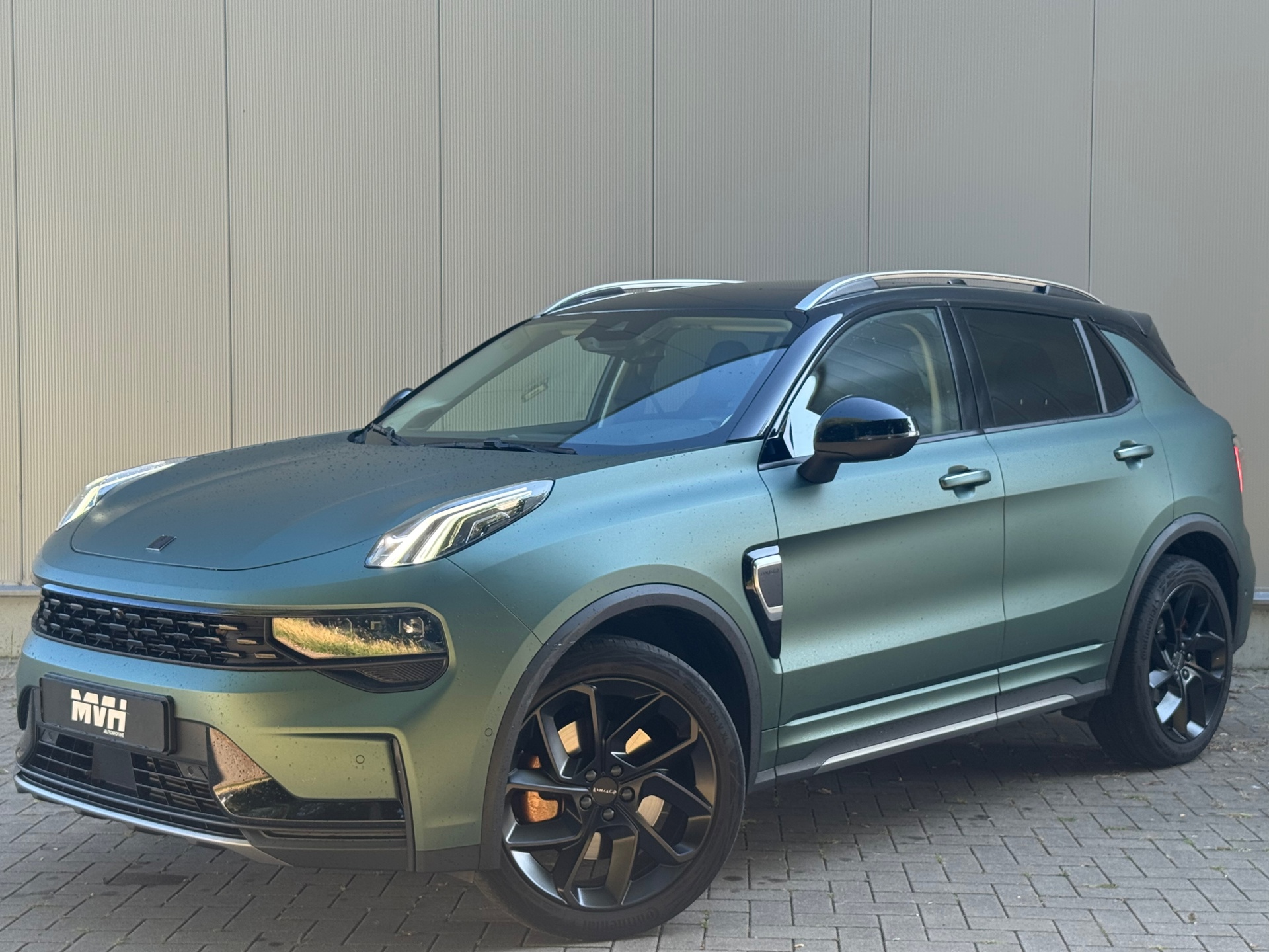 Lynk & Co 01 1.5 - PHEV - ''Army'' - Automaat - Pano - 360 Camera - Ambient - Infinity Soundsystem - 64000 KM - BTW