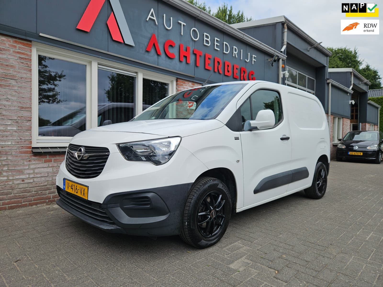 Opel Combo 1.6D L1H1 Edition Trekhaak! Airco! Cruise Control! Nette Bus! Schuifdeur! NAP!