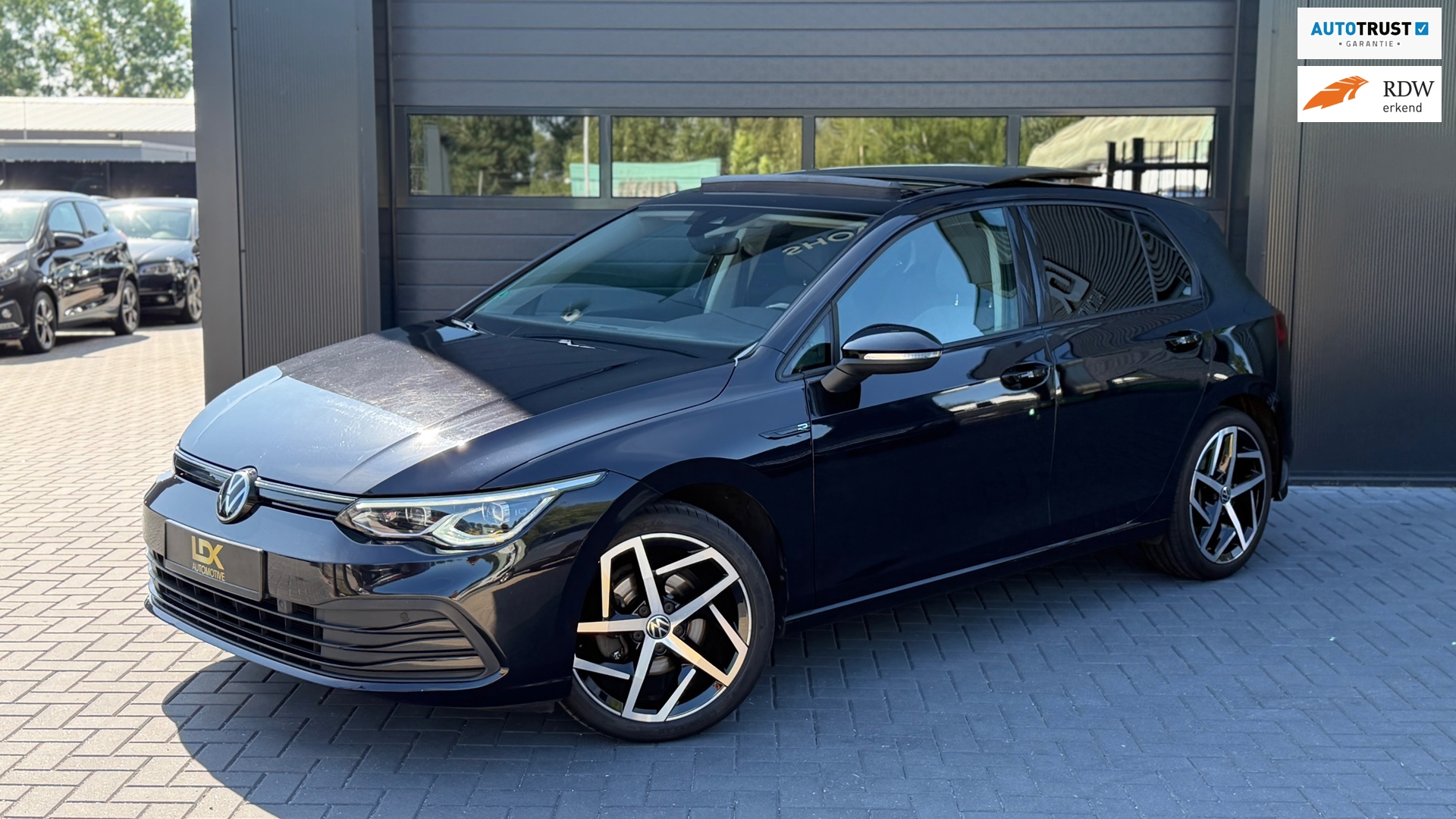 Volkswagen Golf 1.5 TSI Life Business Pano|Camera|IQ|Cruise|Matrix