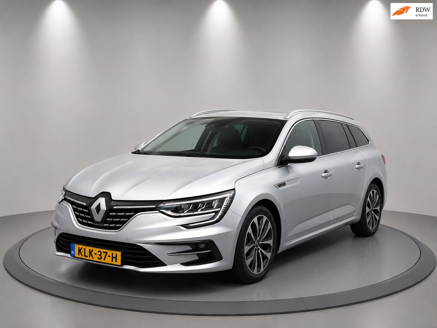 Renault Mégane Estate 1.6 E-Tech Plug-In Hybrid |ONE EDITION|LUXE|BOMVOL|TREKHAAK|